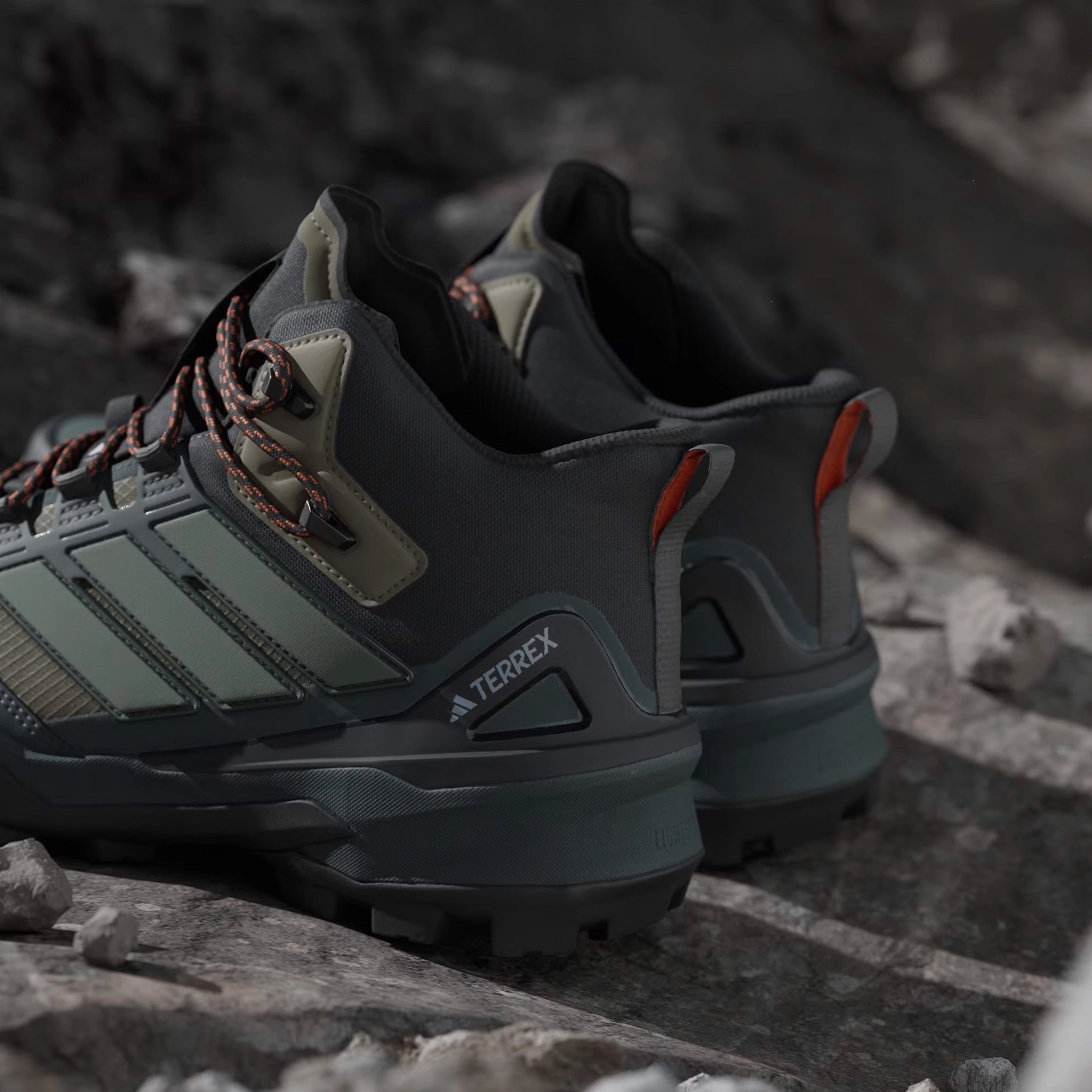 MustHave Clearance Flash Sale Alert Adidas Terrex Hiking Boots Skychaser Mid Olive Strata / Silver Green / Core Black