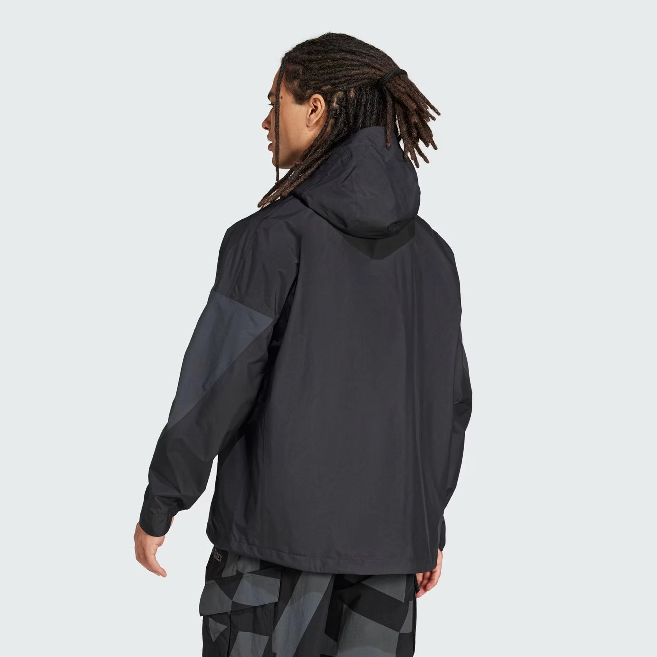 Flash Sale Alert Hot Deals Today Adidas Terrex Xploric 2.5L Climaproof Anorak Black / Carbon