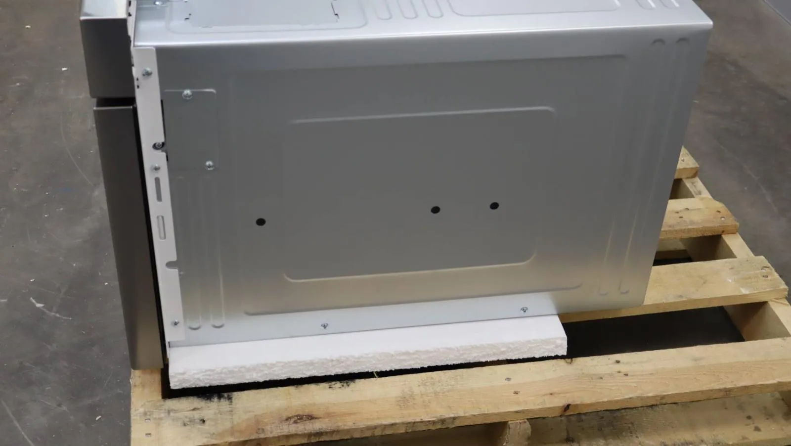 Bosch 24" 800 Series 1.2 Cu.Ft. Cap 950 Watt Smart Microwave Drawer HMD8454UC