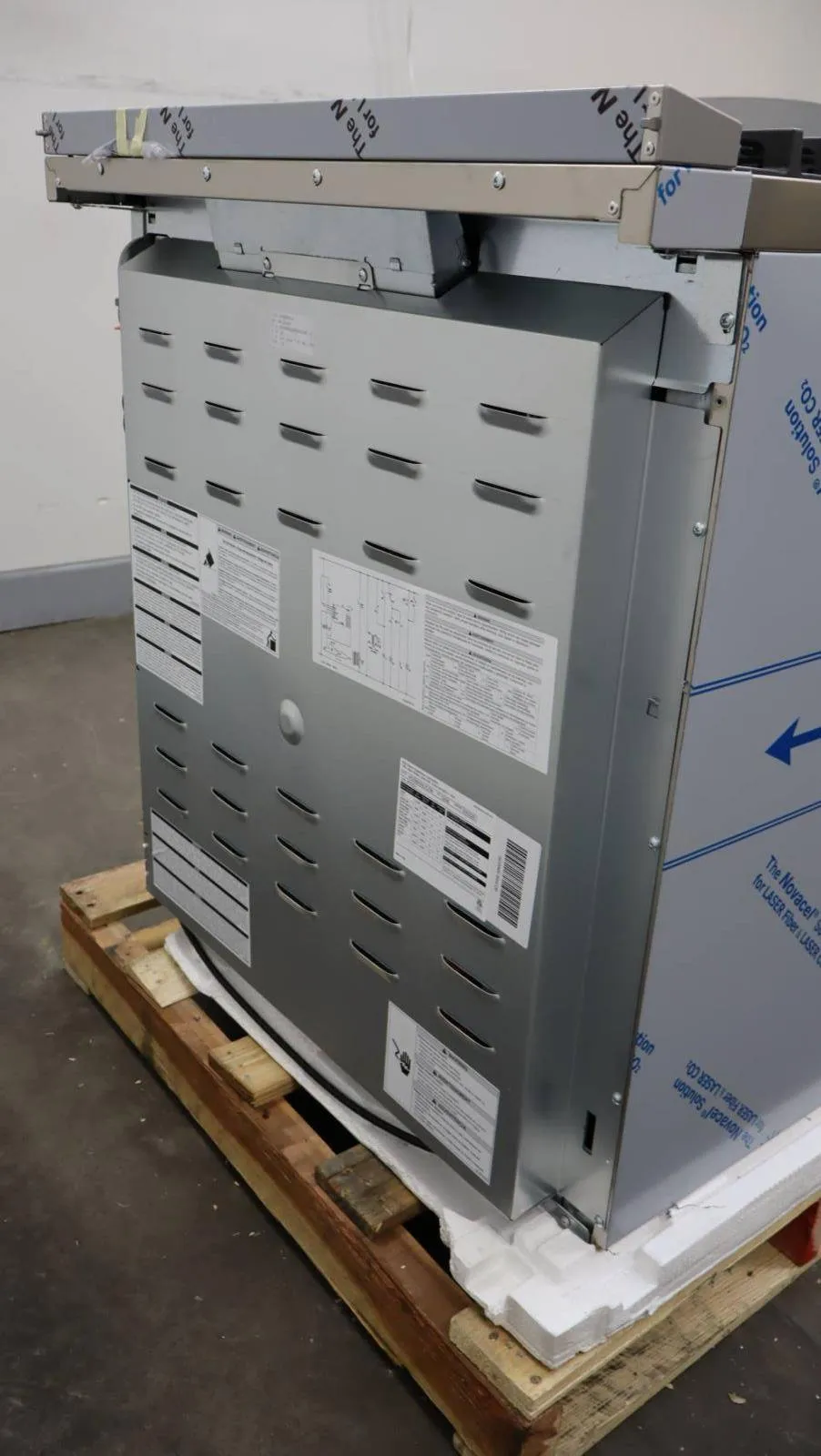 Bosch 30" 5 Burner 3.6 Cu.ft 800 Series SS Freestanding Gas Range HGS8055UC
