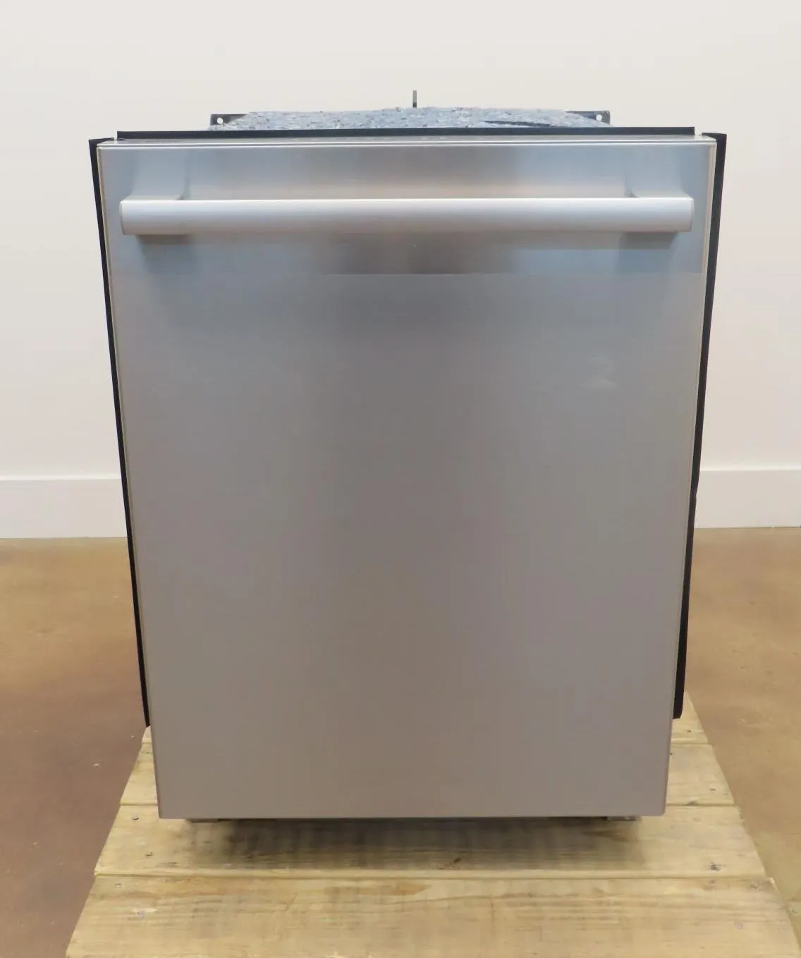 Bosch 500 Series SHX65CM5N 24" Fully Integrated Built-In Smart Dishwasher