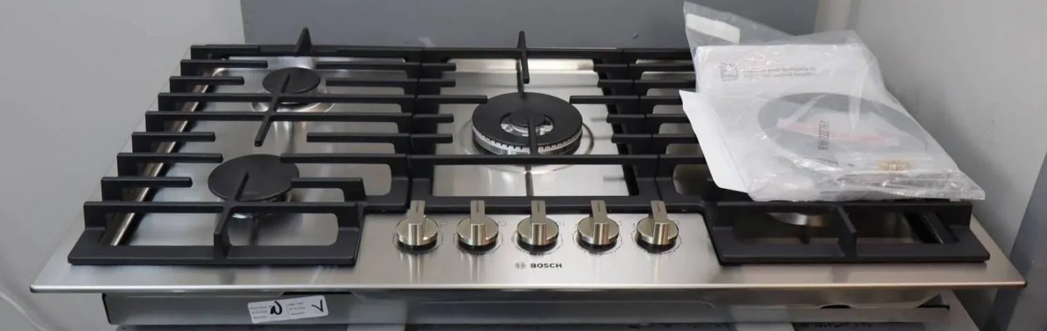 Bosch 800 Series 36" 5 Sealed Burners Built-In Gas Cooktop NGM8659UC