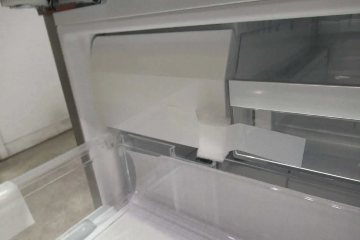 Bosch 800 Series 36" LED Smart French Door 21 cu.ft. Refrigerator B36CT80SNS