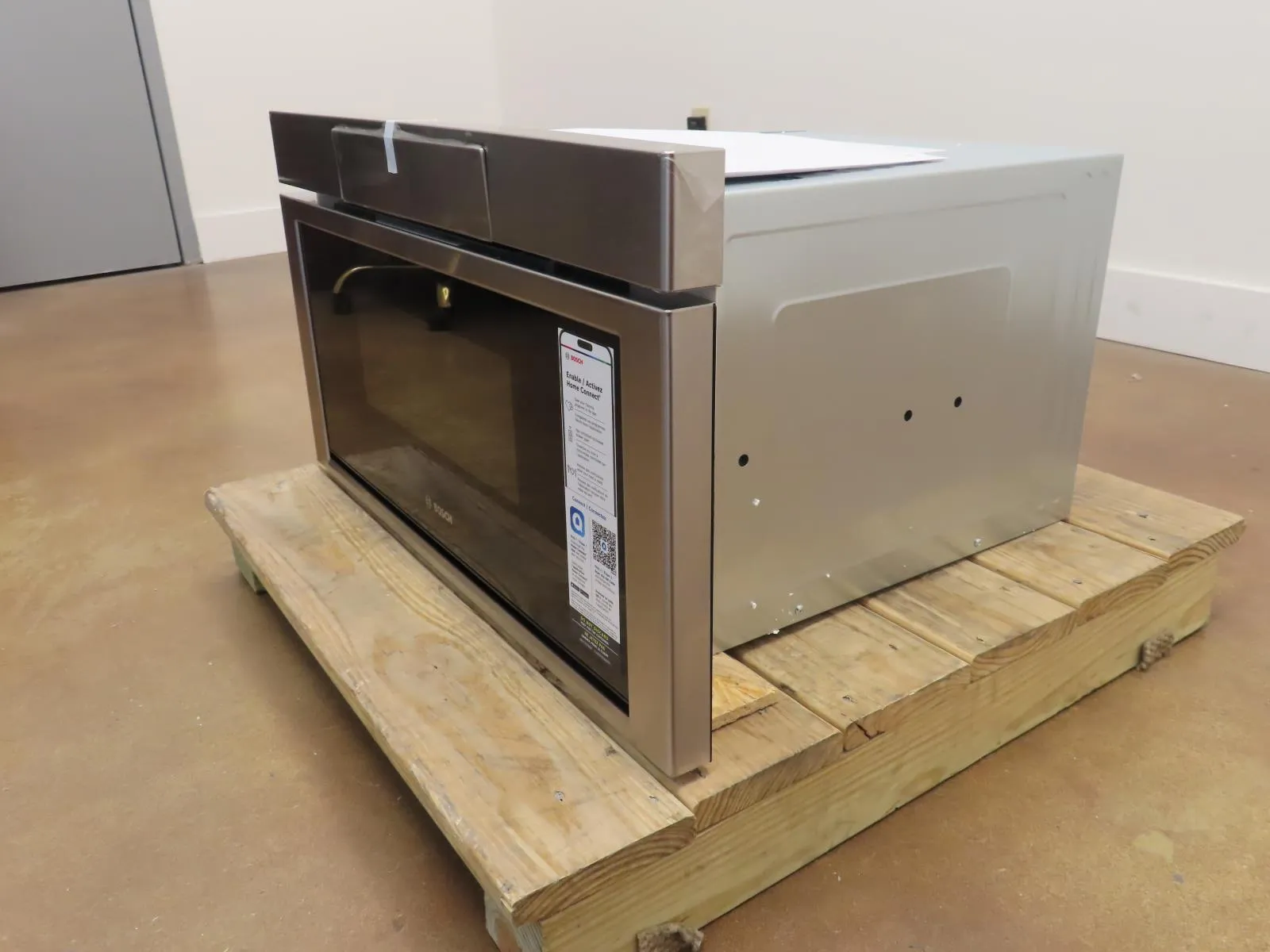 Bosch 800 Series HMD8054UC 30" Tilt Display 1.2 Cu.Ft. Smart Microwave Drawer