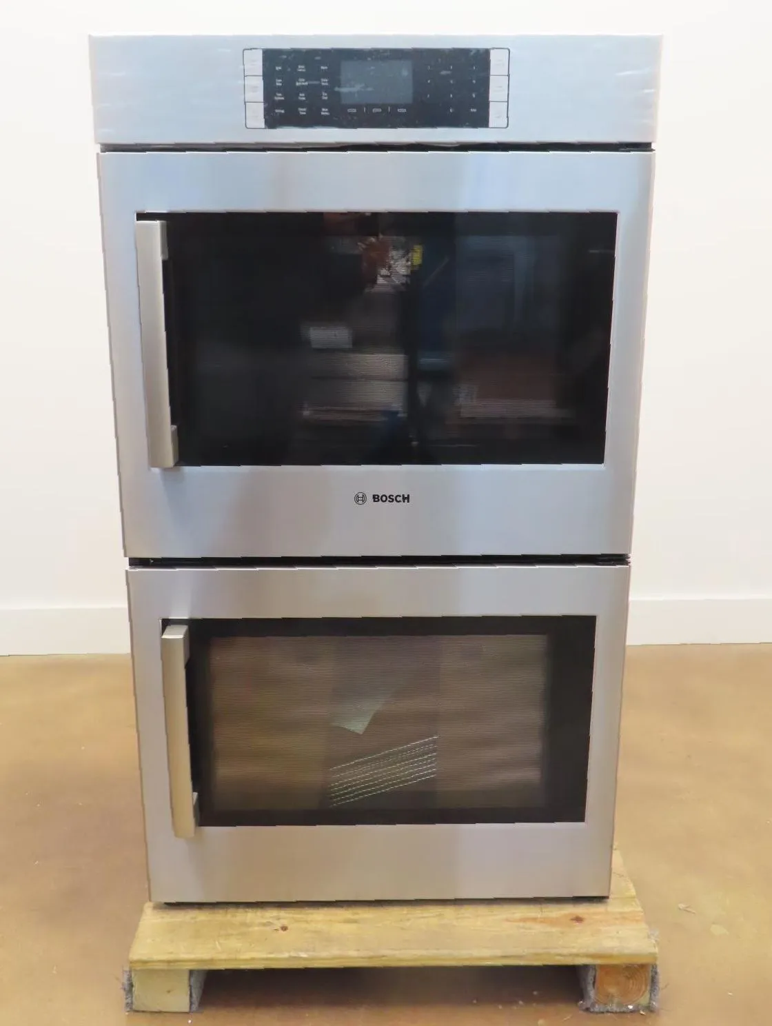 Bosch Benchmark Series HBLP651RUC 30" Convection Double Electric Wall Oven
