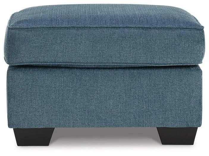 Cashton Living Room Set