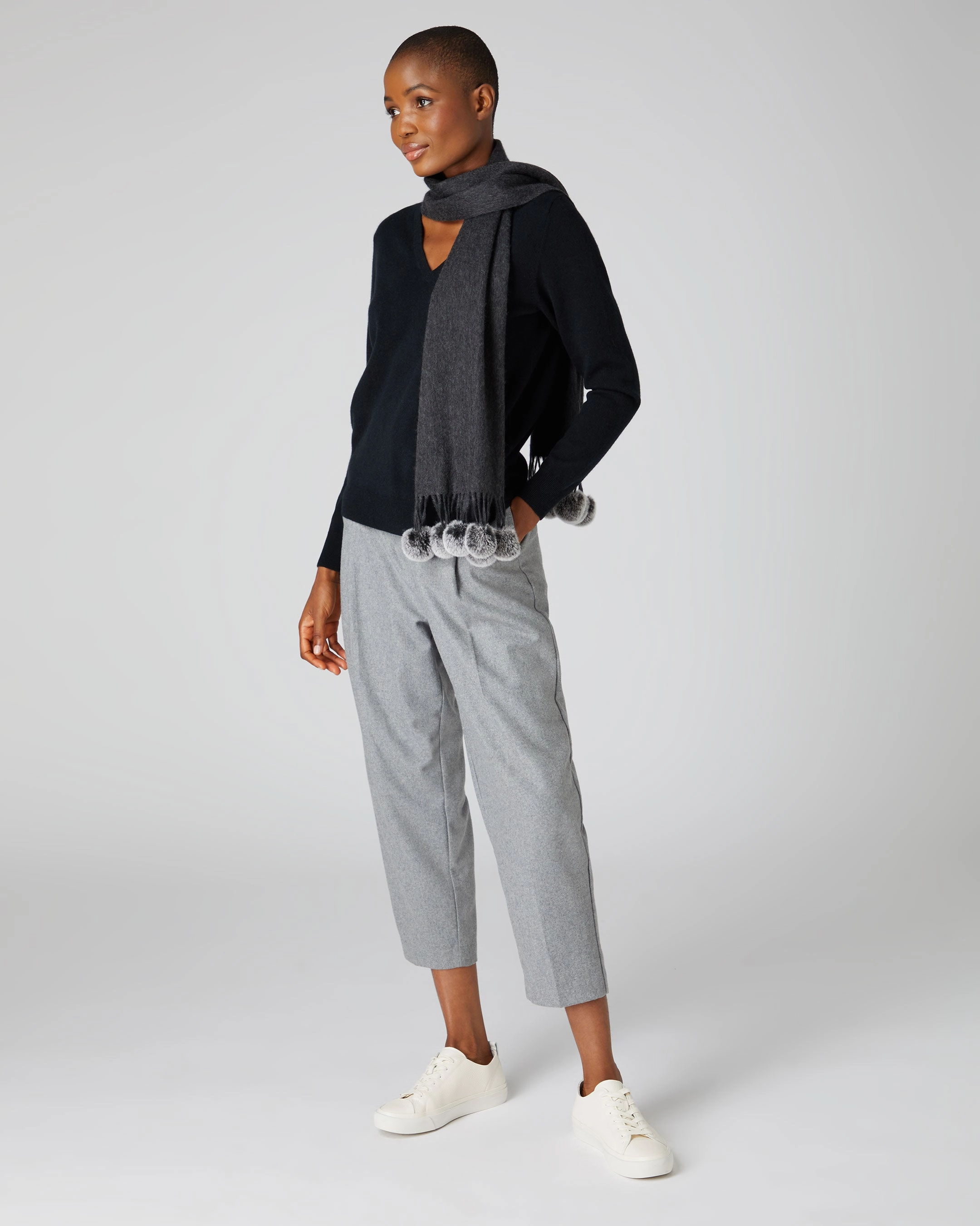 Best Price Online Women'S Phoebe V Neck Cashmere Jumper Black