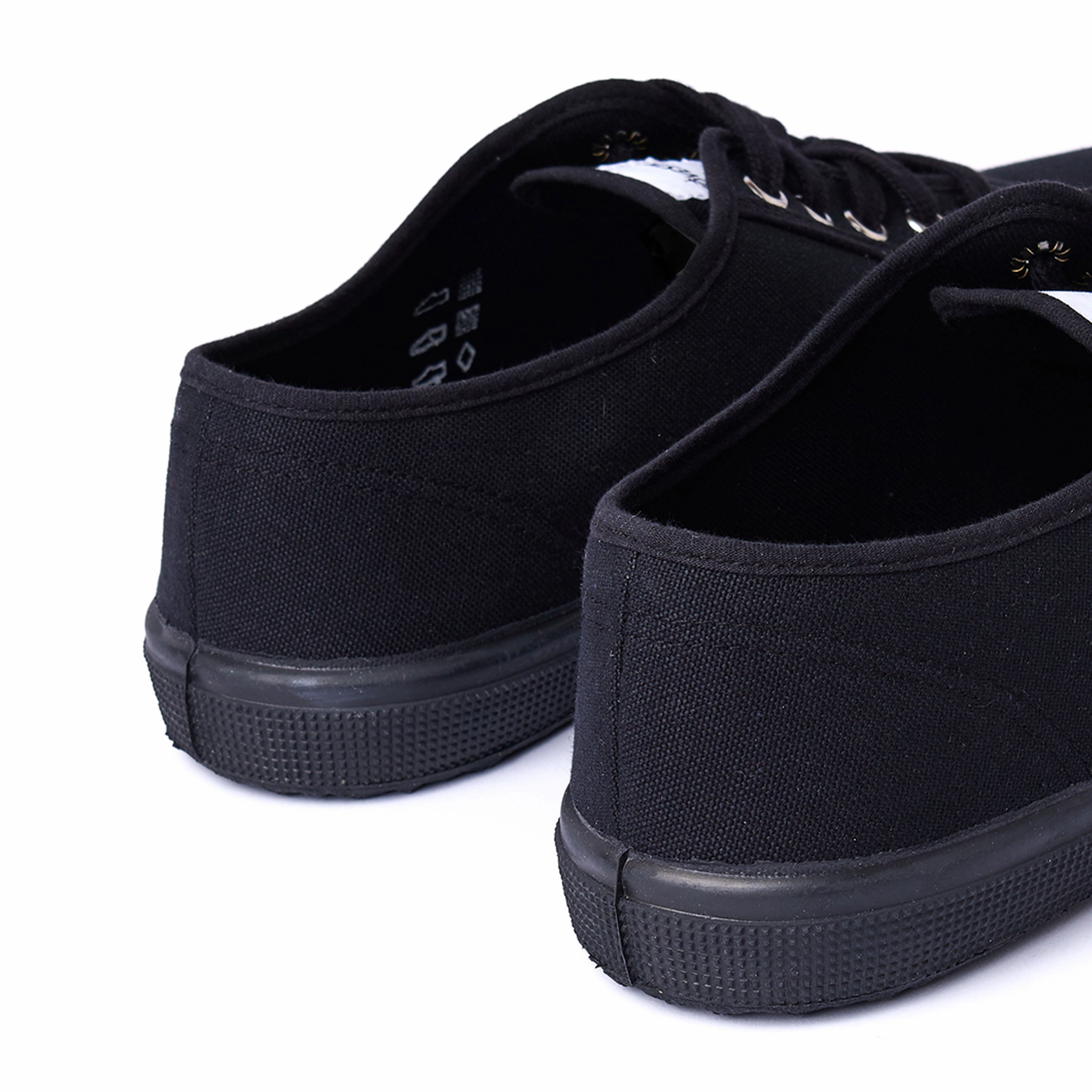 Novesta Ital Trainer All Black Flash Deal Alert Dont Miss Big Savings