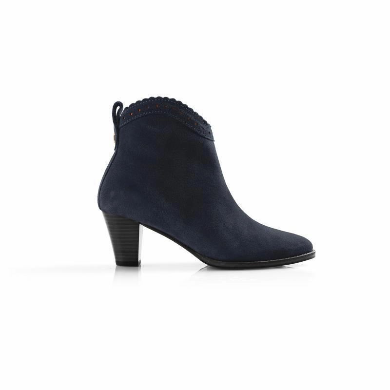 Dont Wait Save Fairfax & Favor Regina Ladies Suede Ankle Boot - Navy