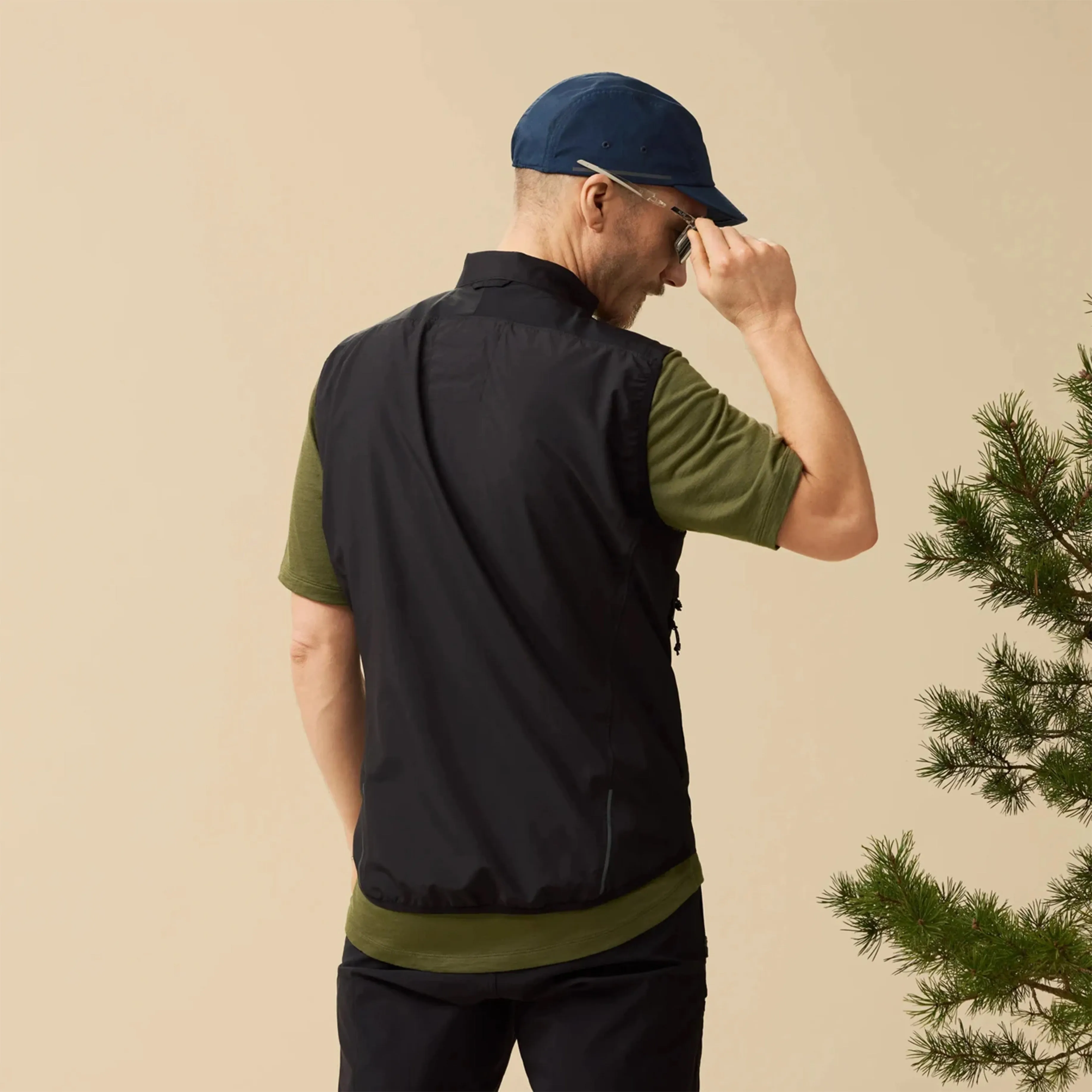 Unmissable Deal Today Fjallraven Hoja Adventure Vest Black