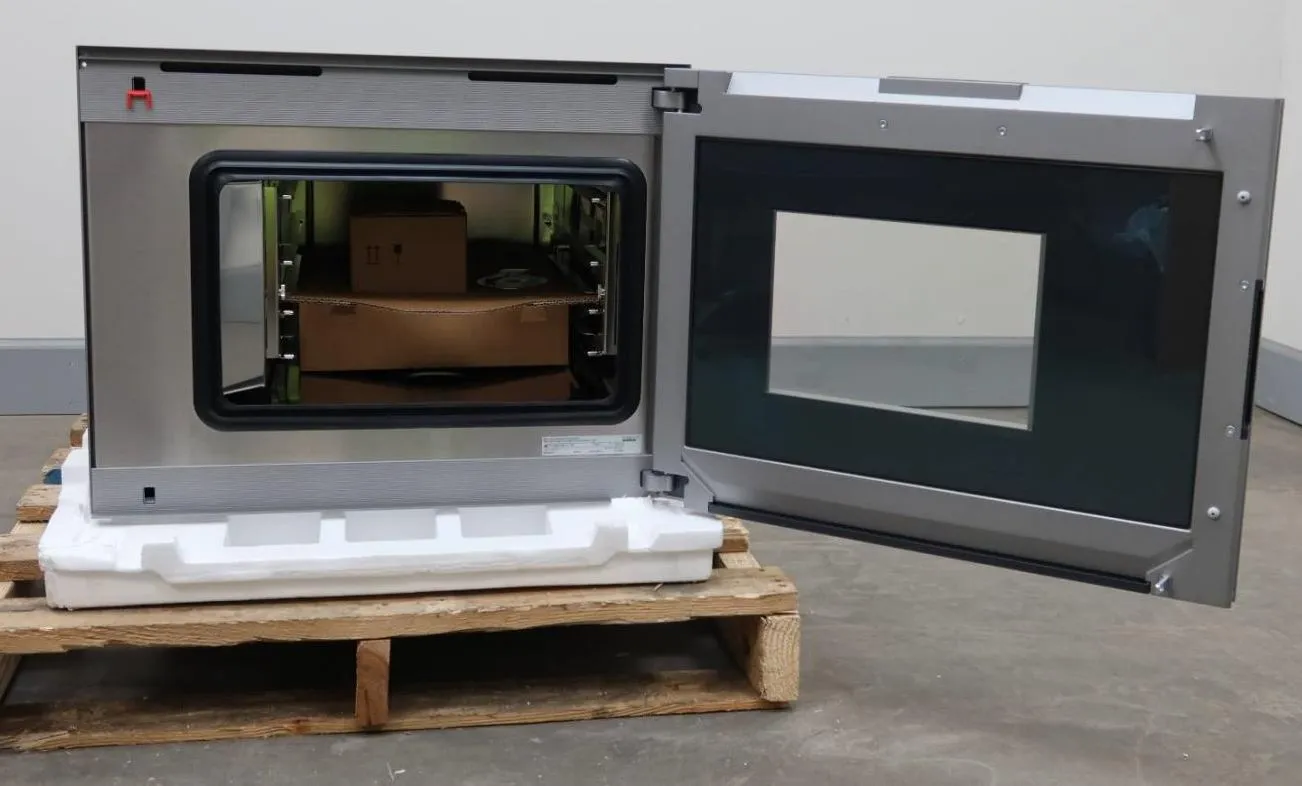 Gaggenau 400 Series 24 Inch 1.7 cu. ft. Convection Combi-Steam Oven BS470611