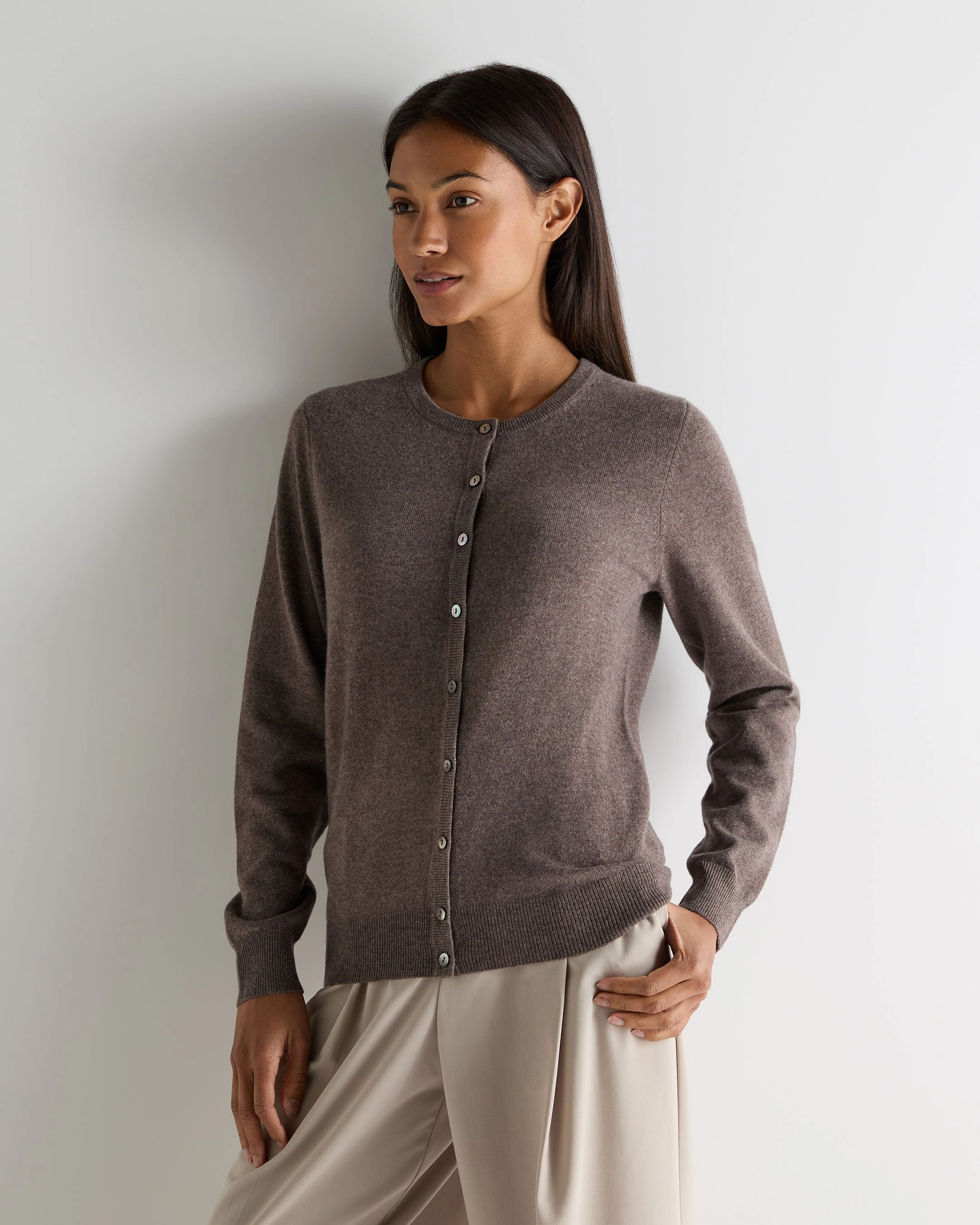 Women'S Olivia Round Neck Cashmere Cardigan Otter Brown Flash Deal Alert