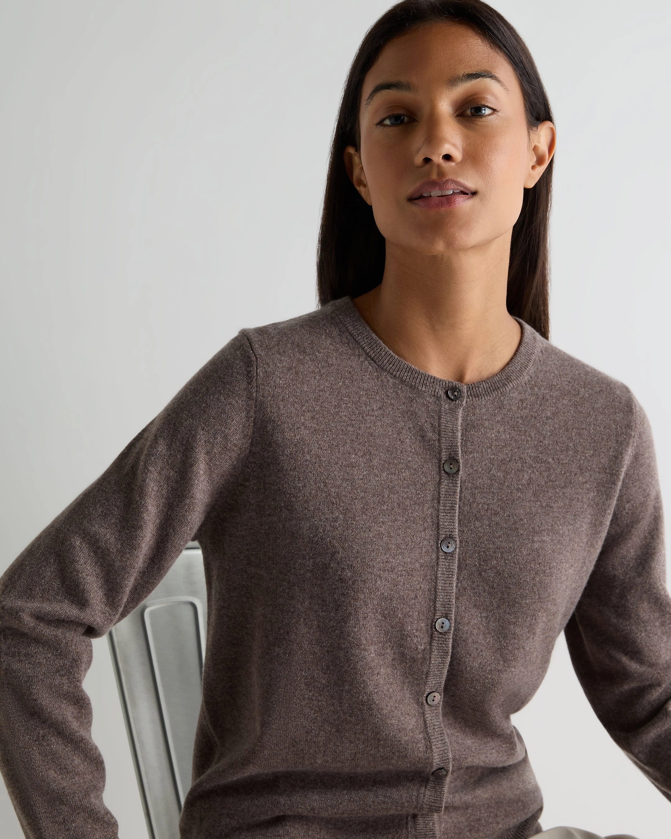 Women'S Olivia Round Neck Cashmere Cardigan Otter Brown Sweet Deal Inside