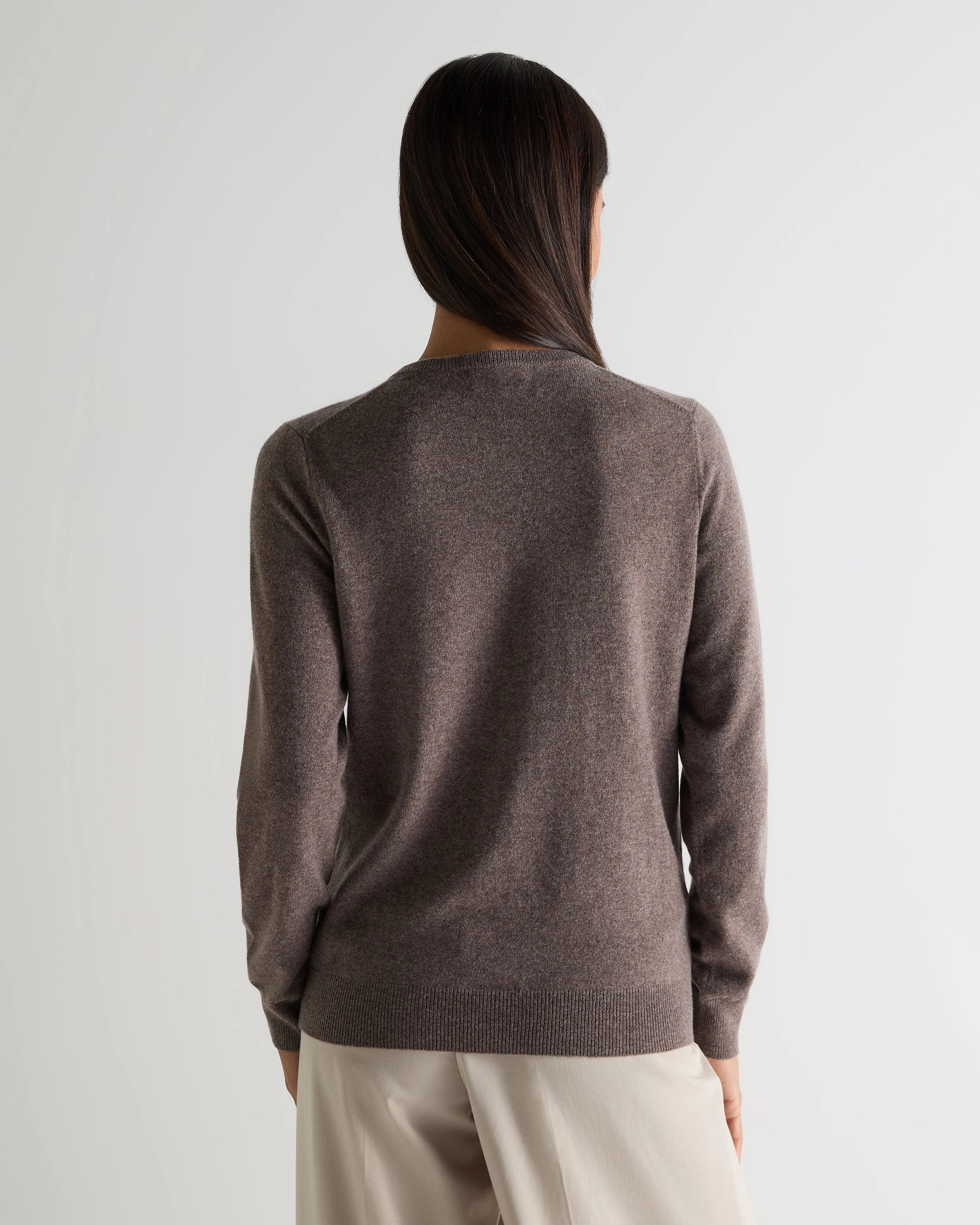 Surprise Discount Today Women'S Olivia Round Neck Cashmere Cardigan Otter Brown
