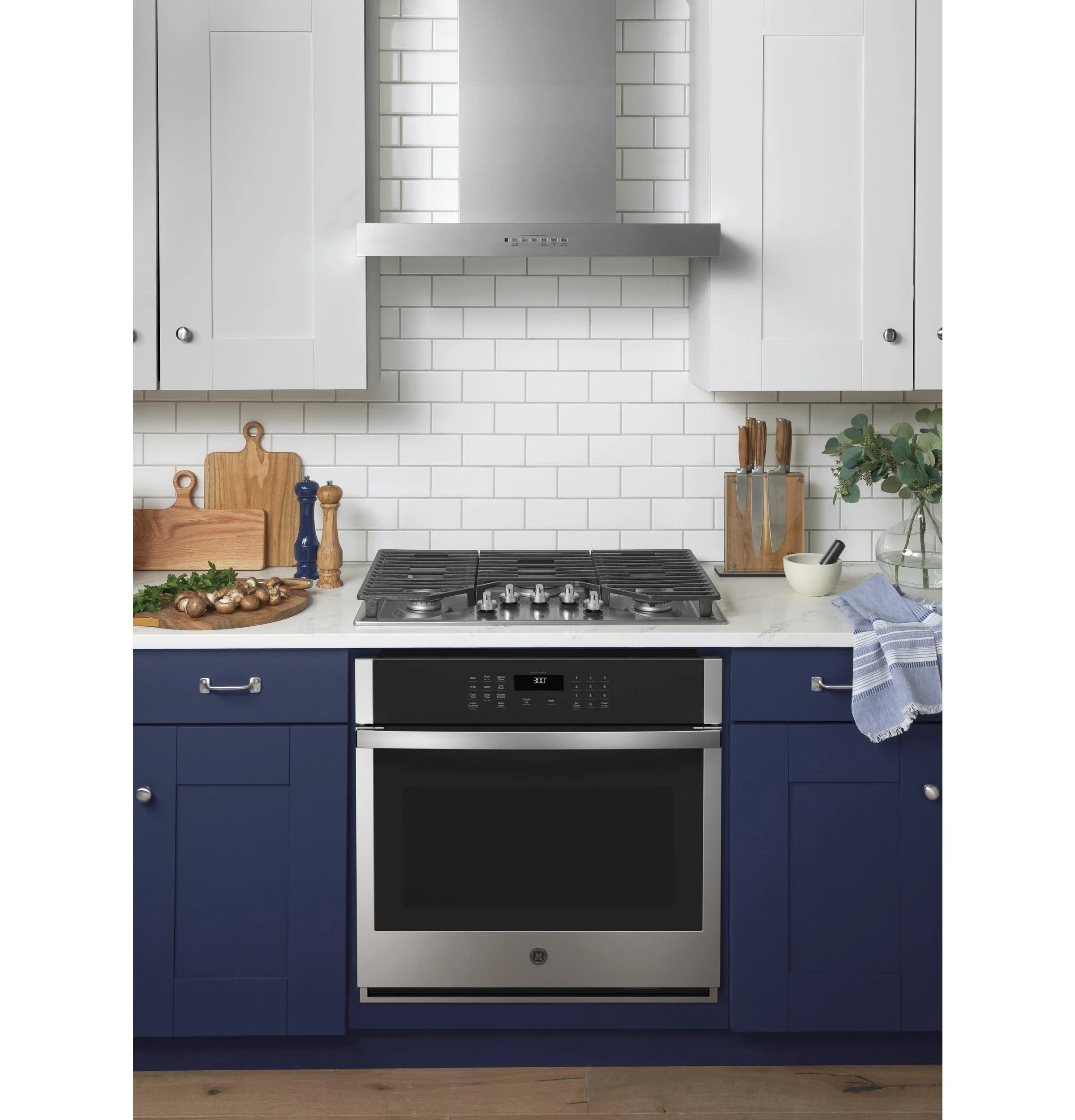 Haier UVW8301SLSS 30" Designer Wall Mount Hood W/ Dimmable Led Lighting