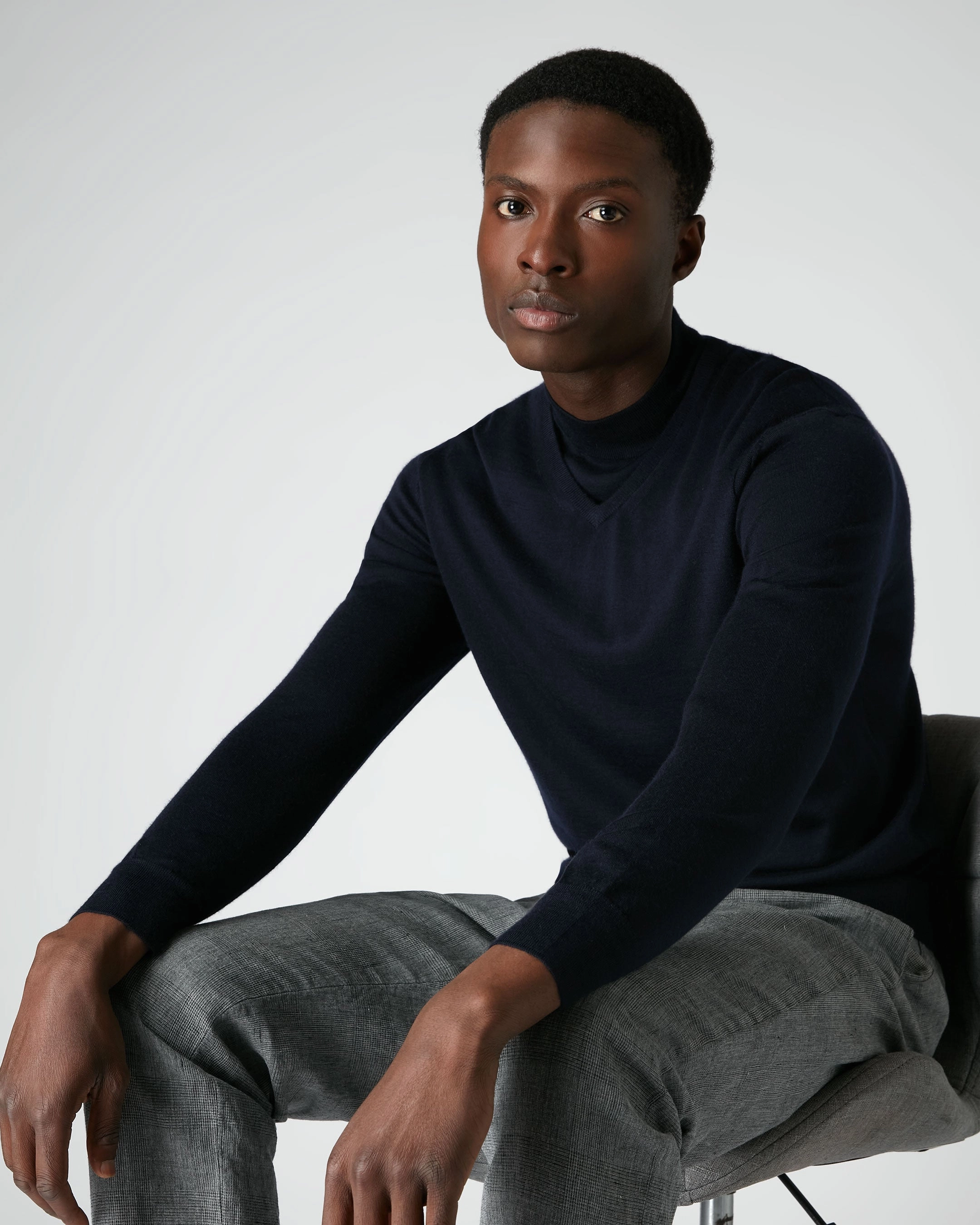Men'S Conduit Fine Gauge Cashmere V Neck Jumper Navy Blue New Arrival Discount