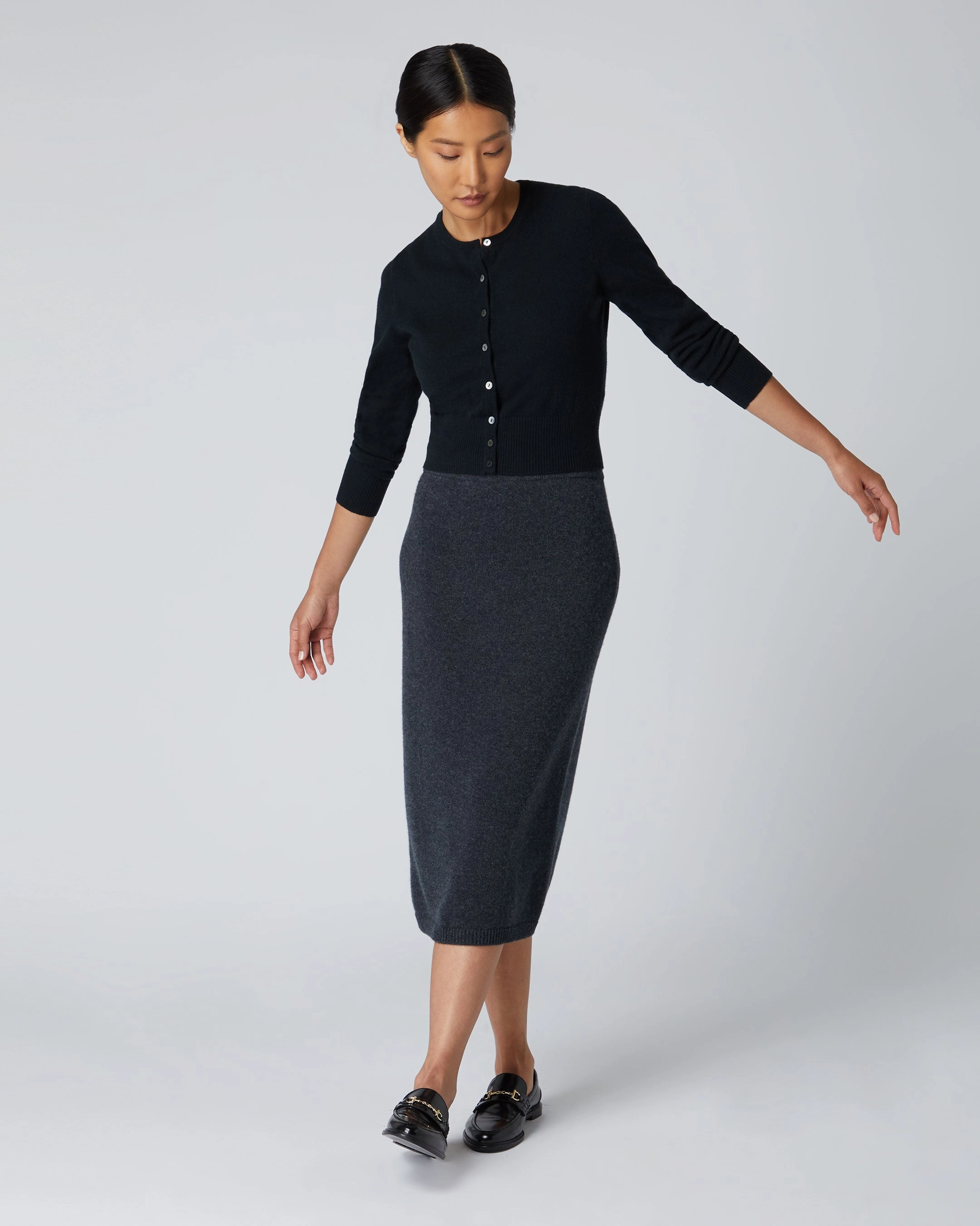 Dont Wait Save Today Women'S Ivy Cropped Cashmere Cardigan Black