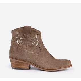 Hot Clearance Now Clearance Alert Now Penelope Chilvers Cassidy Jasmine Ladies Suede Boot - Sesame