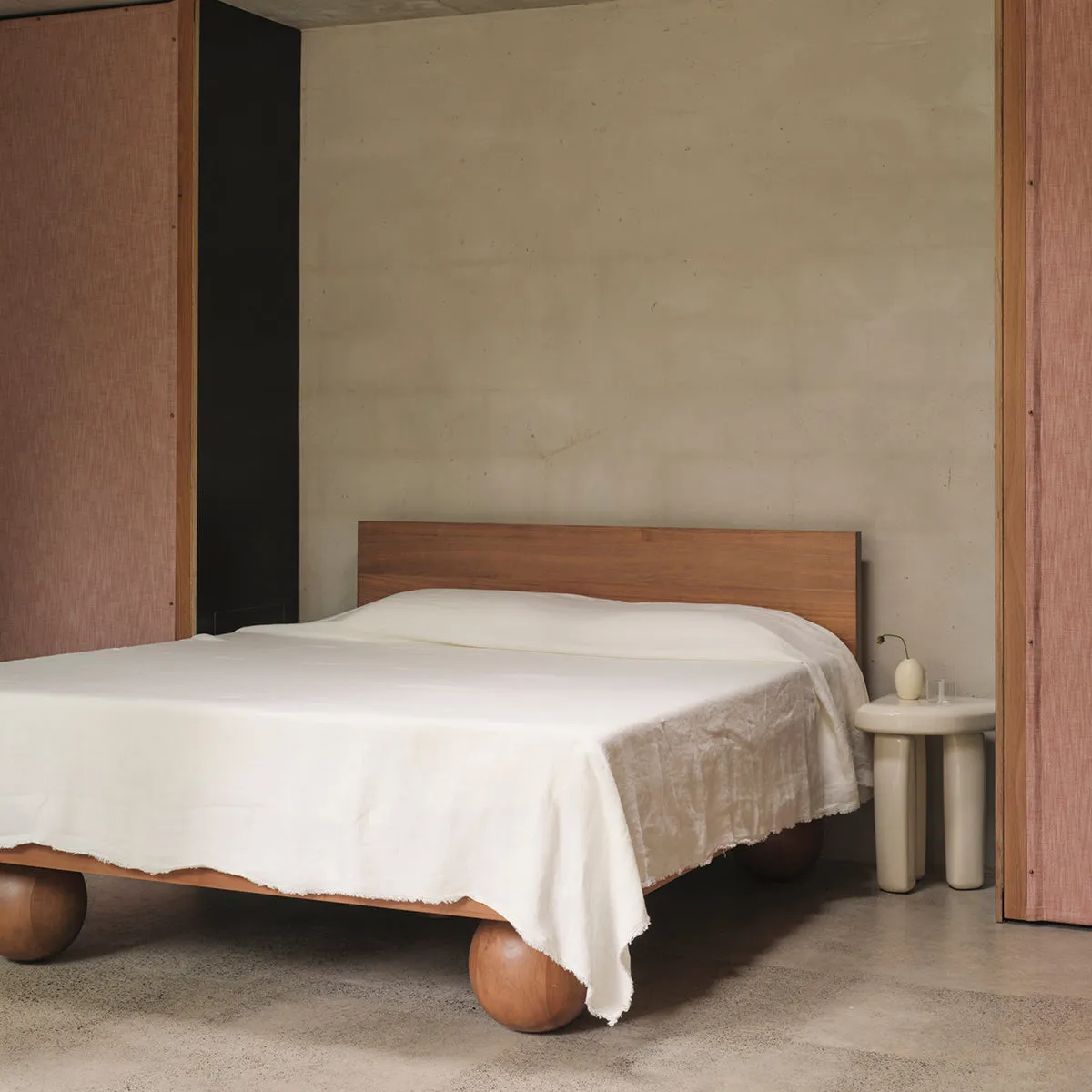 Isola Side Table
