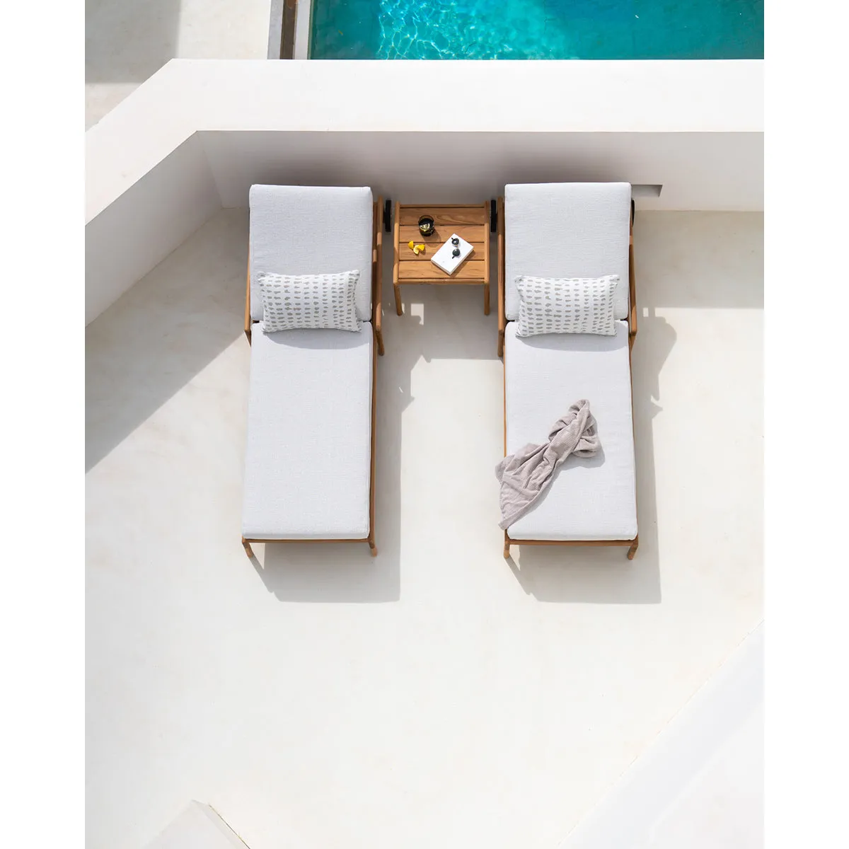 Jack Outdoor Side Table