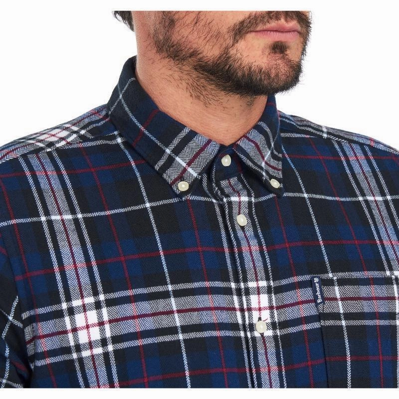 Grab Your Savings Barbour Highland Check 34 Mens Tailored Shirt - Navy