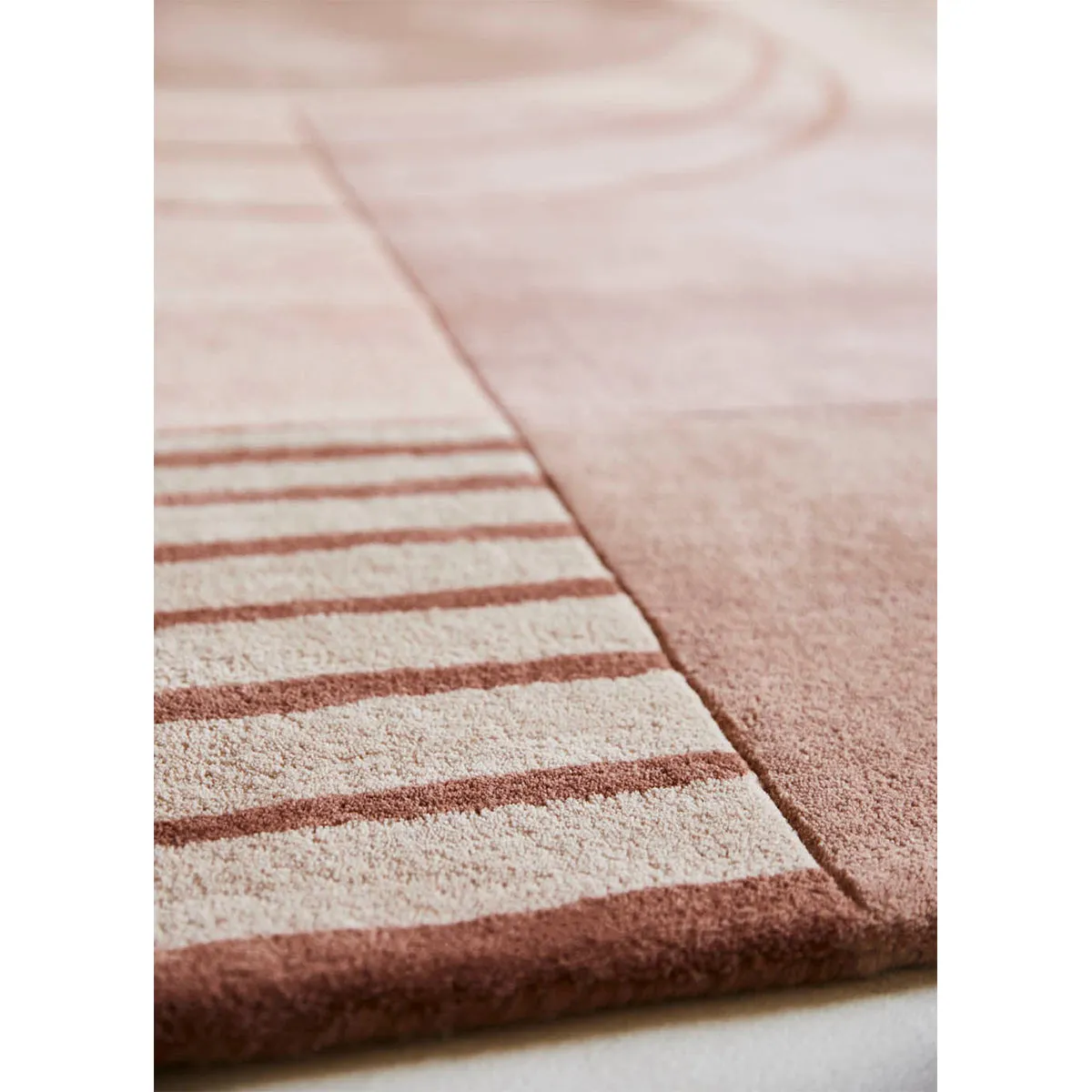 Lola Rug