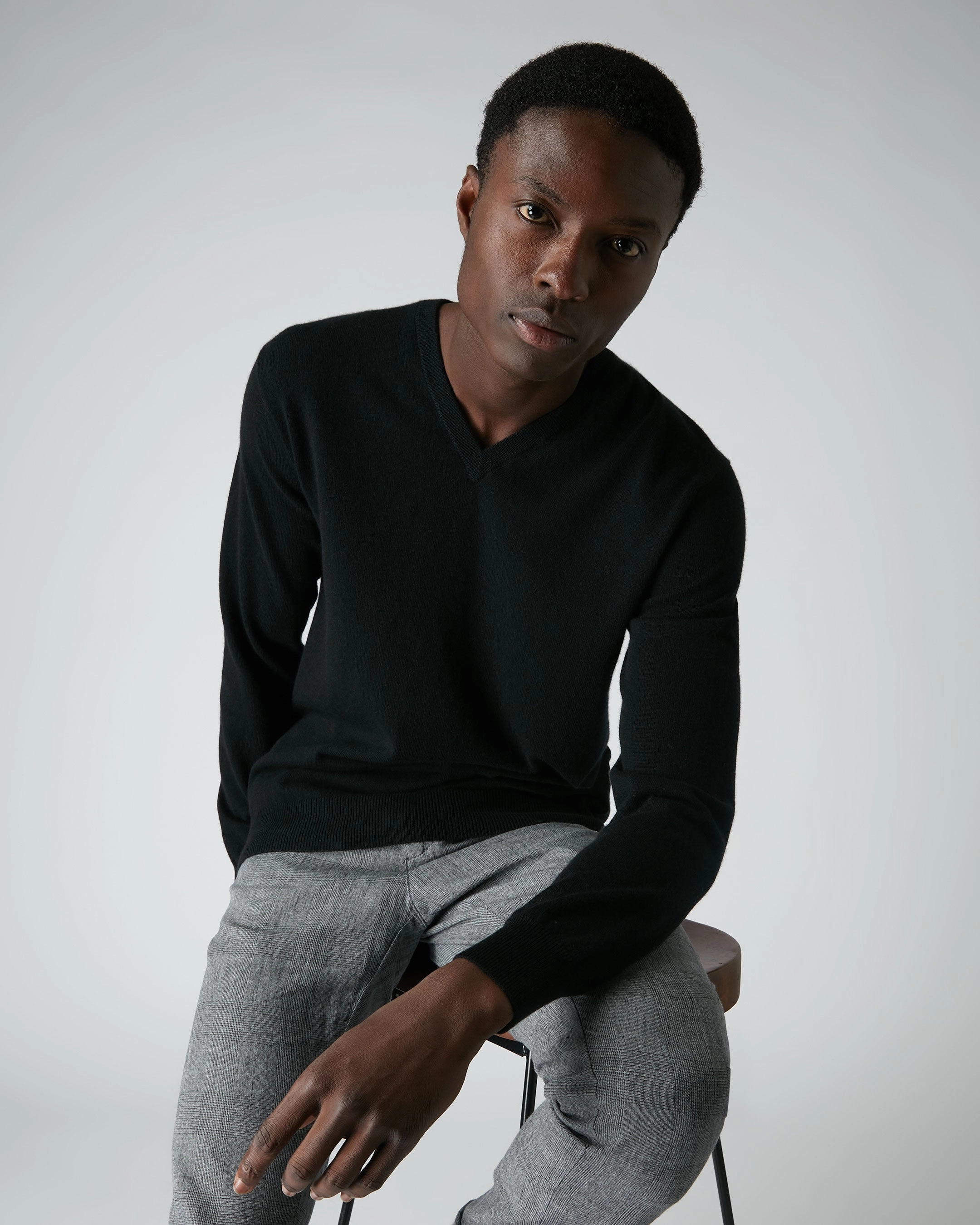 Men'S Burlington V Neck Cashmere Jumper Black Exclusive Online Offer