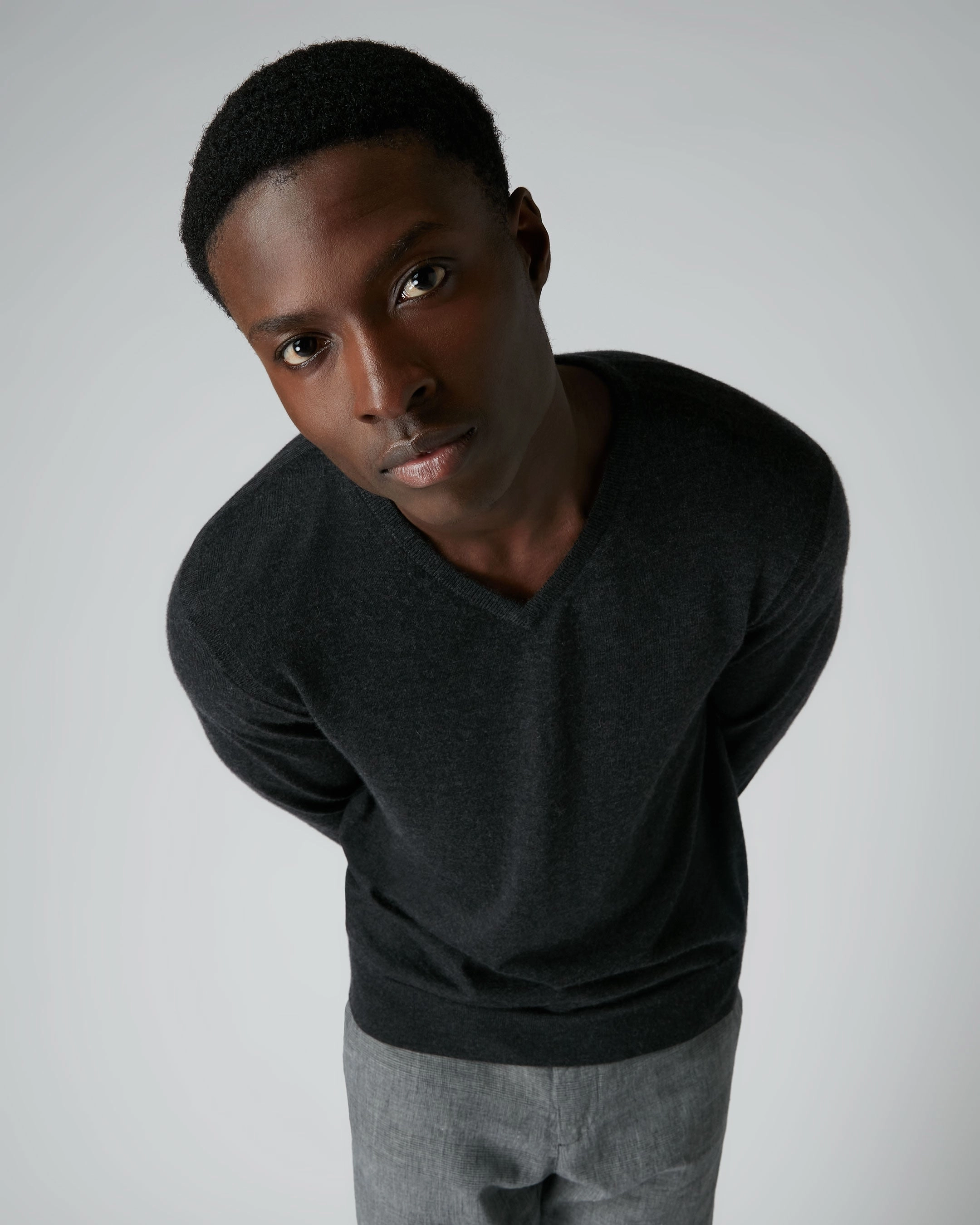 Flash Deal Alert Men'S Conduit Fine Gauge Cashmere V Neck Jumper Dark Charcoal Grey