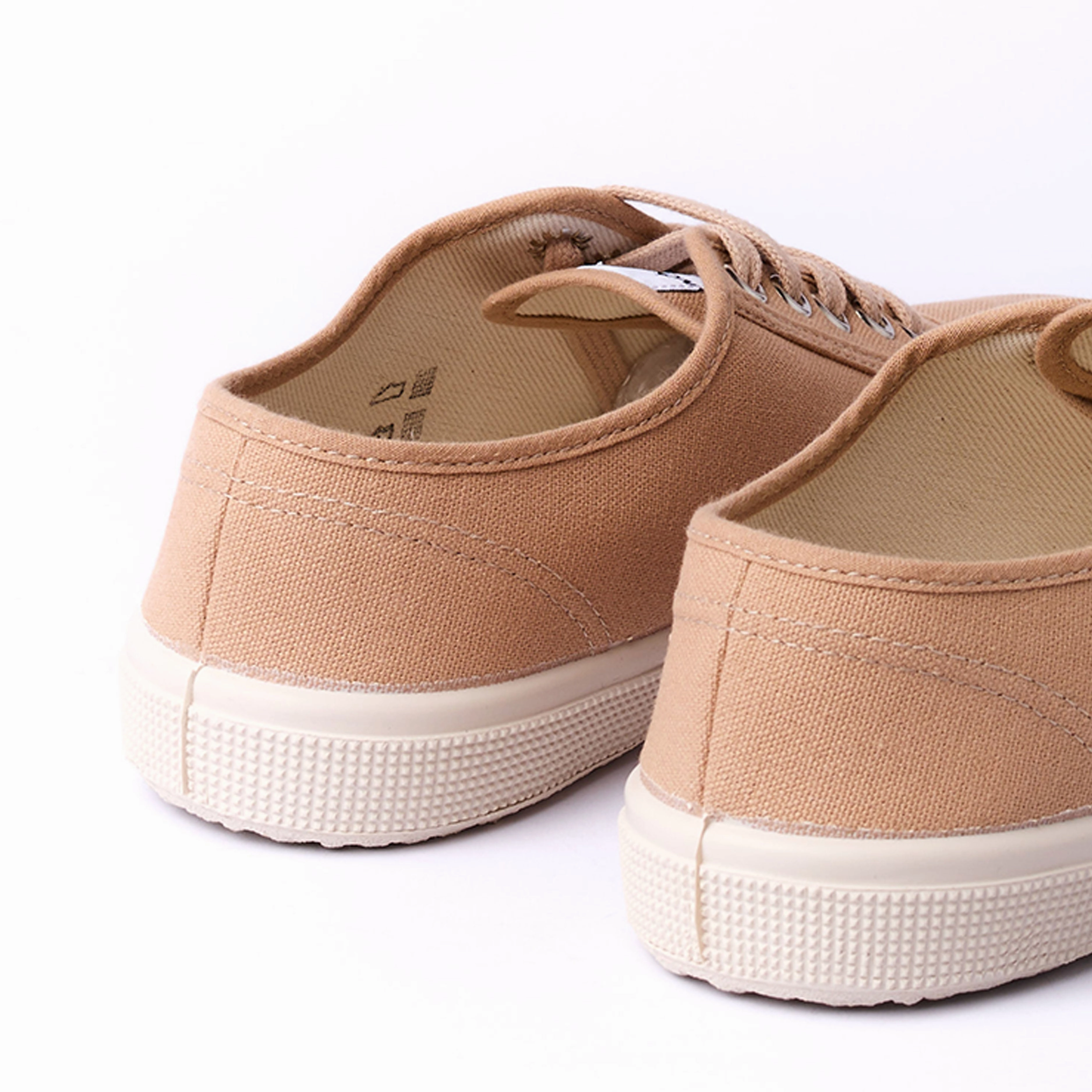 Novesta Ital Trainer Sand / Ivory Exclusive Online Deal Exclusive Savings Event