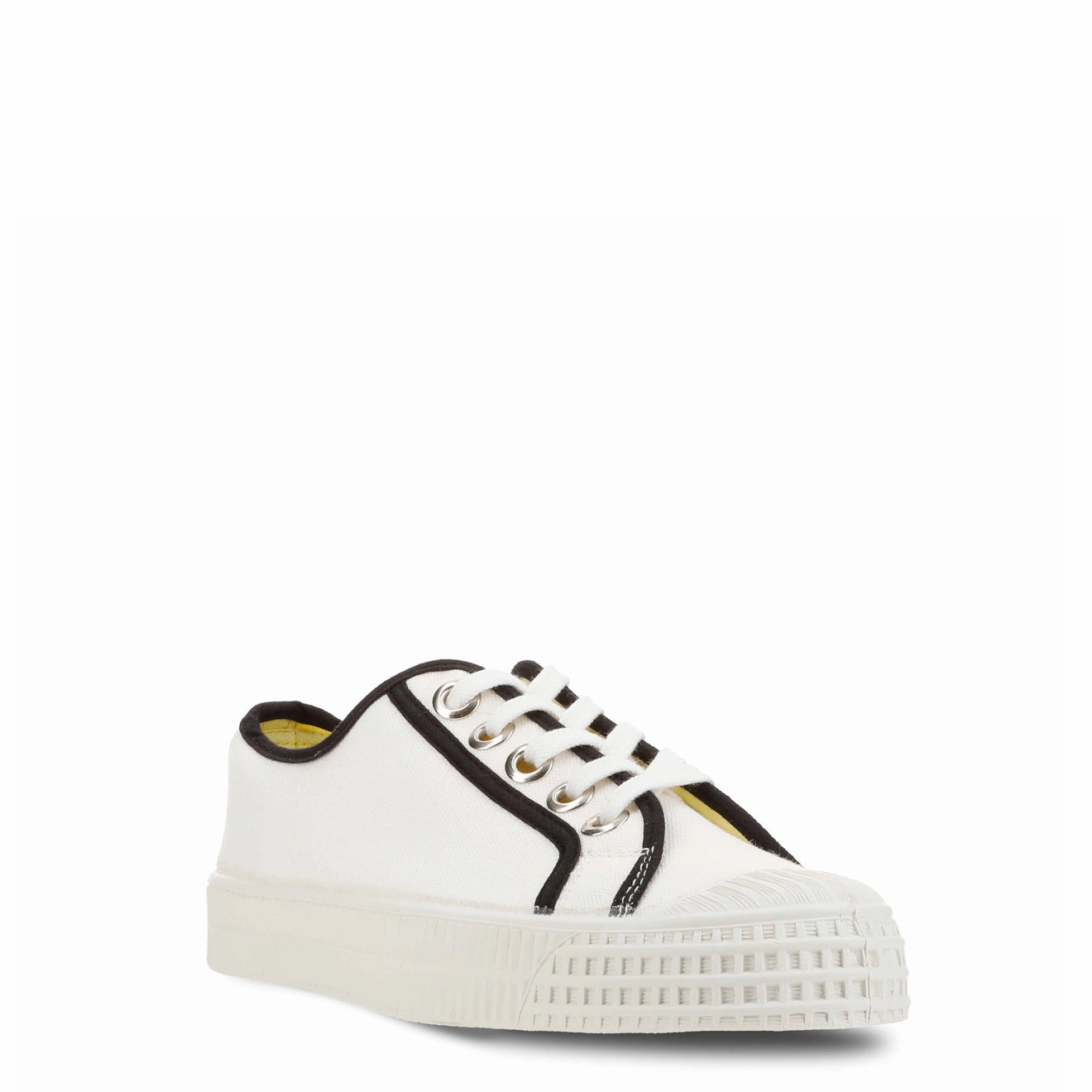 Novesta Star Master Trainer Contrast Piping White / Black / White Save Big Today