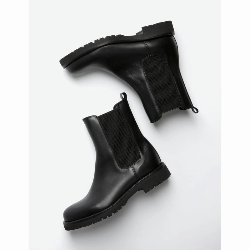 Exclusive Hot Pick Grab Your Hot Pick Penelope Chilvers Doma Leather Ladies Ankle Boot - Black
