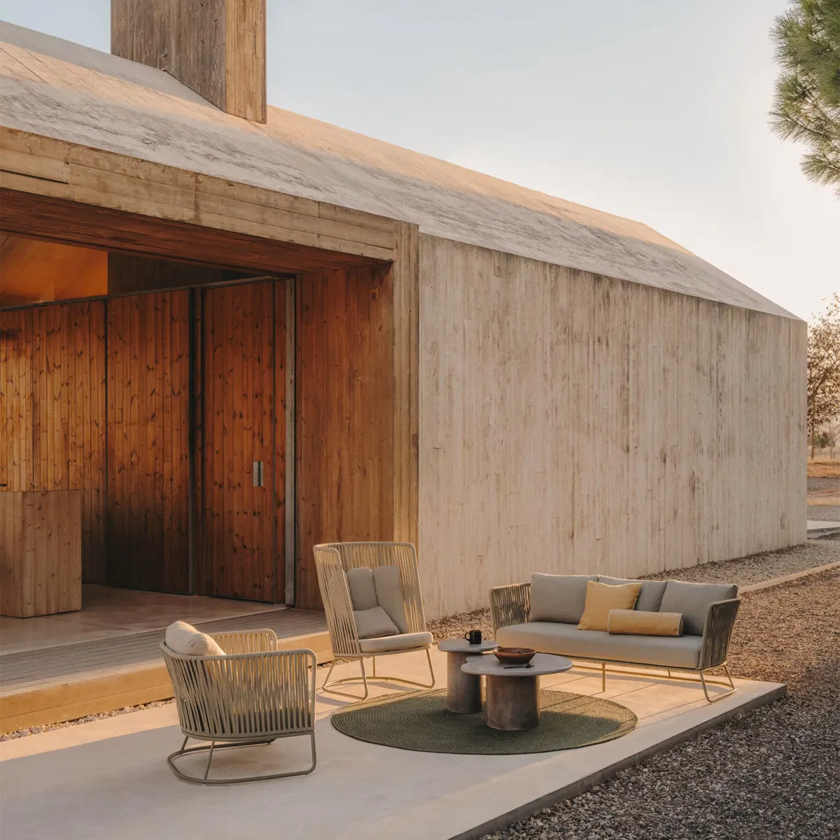 Saconca High Back Outdoor Armchair