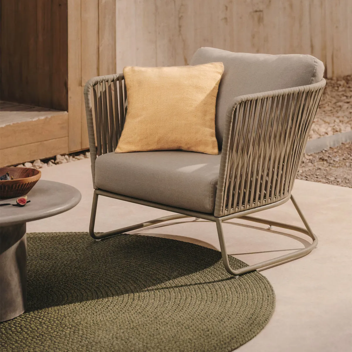 Saconca Outdoor Armchair