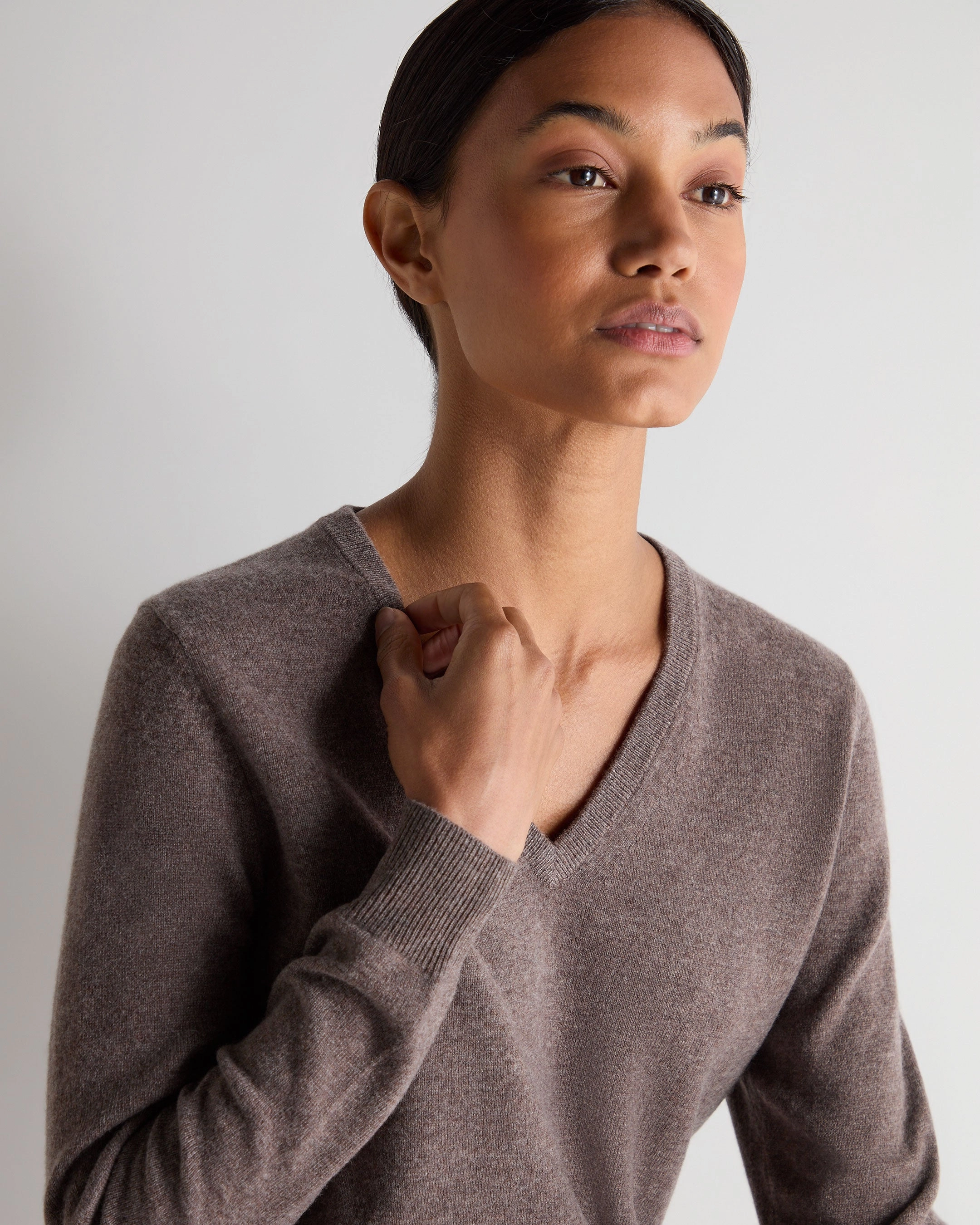 Instant Deal Today Women'S Phoebe V Neck Cashmere Jumper Otter Brown