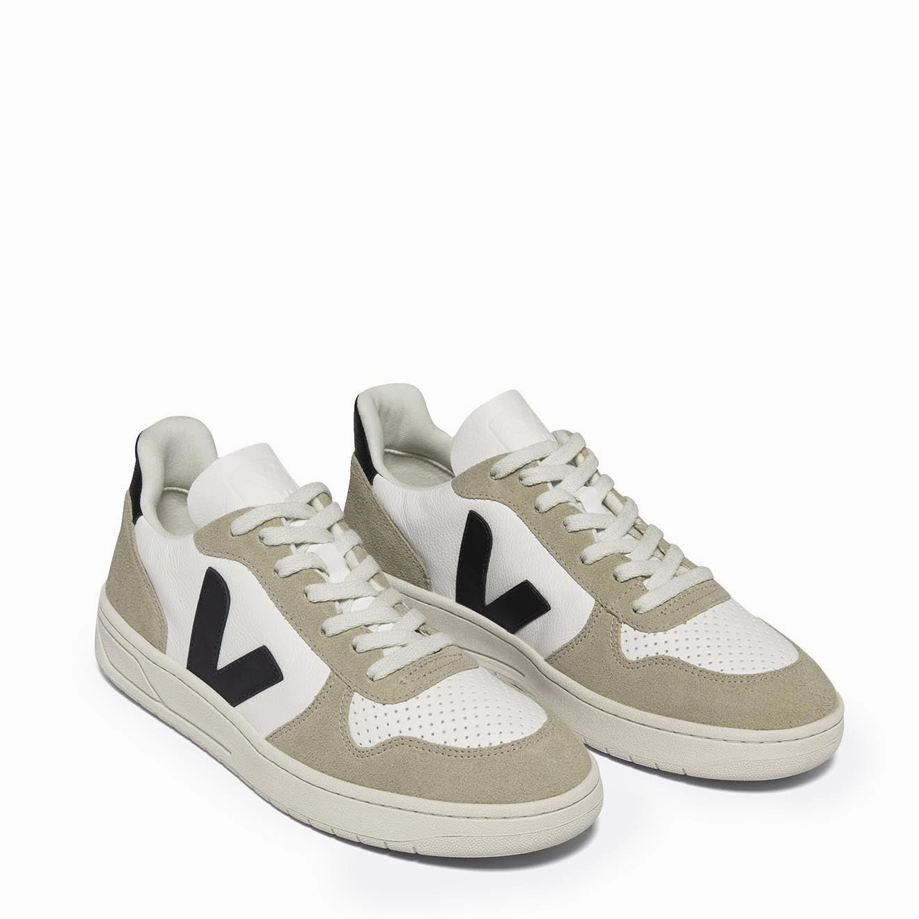 Veja V-10  Extra White Black Sahara Trainer Hot Sale Today Dont Miss Hot Deals