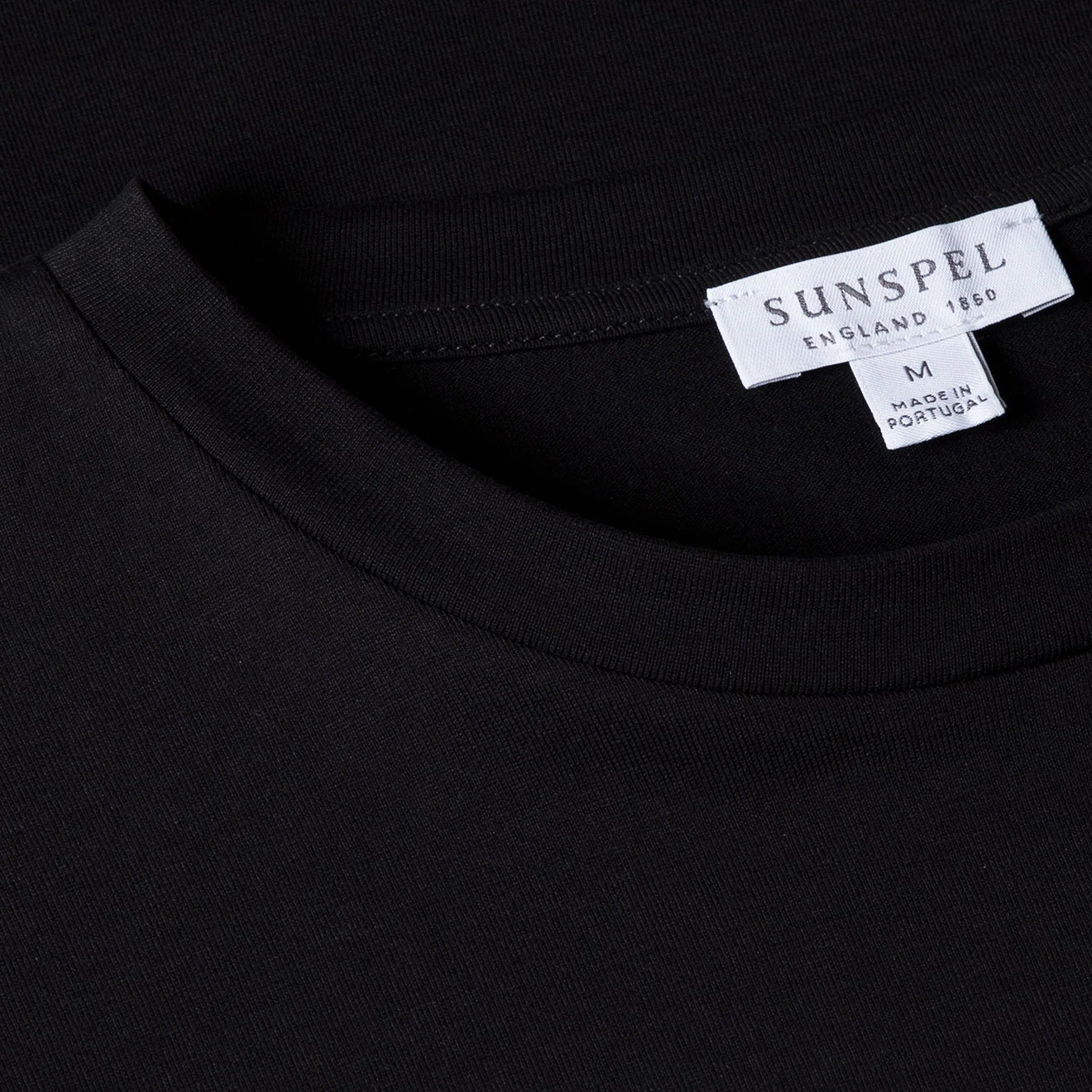 MustHave Gift Ideas Sunspel Riviera Midweight T-Shirt Black