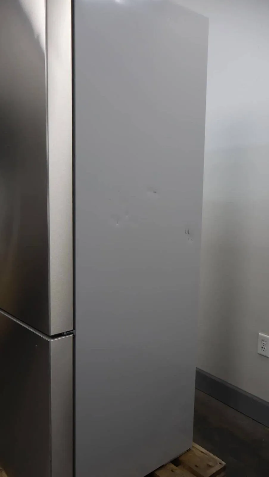 Thermador 36" SS Professional Series French Door Smart Refrigerator T36FT820NS