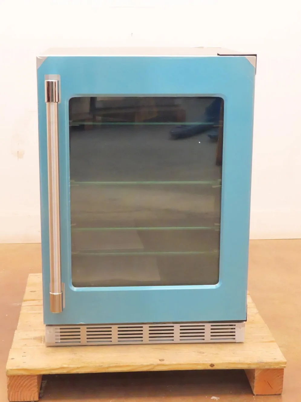 Thermador Freedom Collection T24UR925RS 24" Built-In Undercounter Refrigerator