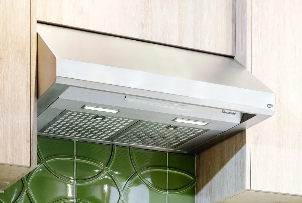 Thermador HMWB30WS 30-Inch Masterpiece? Low-Profile Wall Hood With 600 Cfm