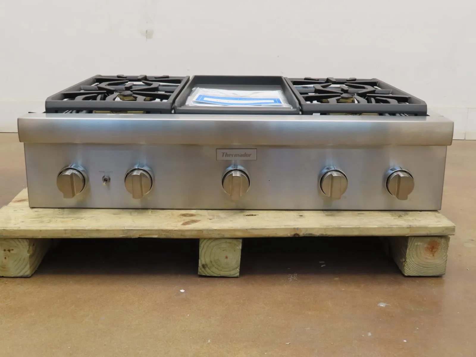 Thermador Professional Series PCG364WD 36" Rangetop 4 Star Burner Full Warranty