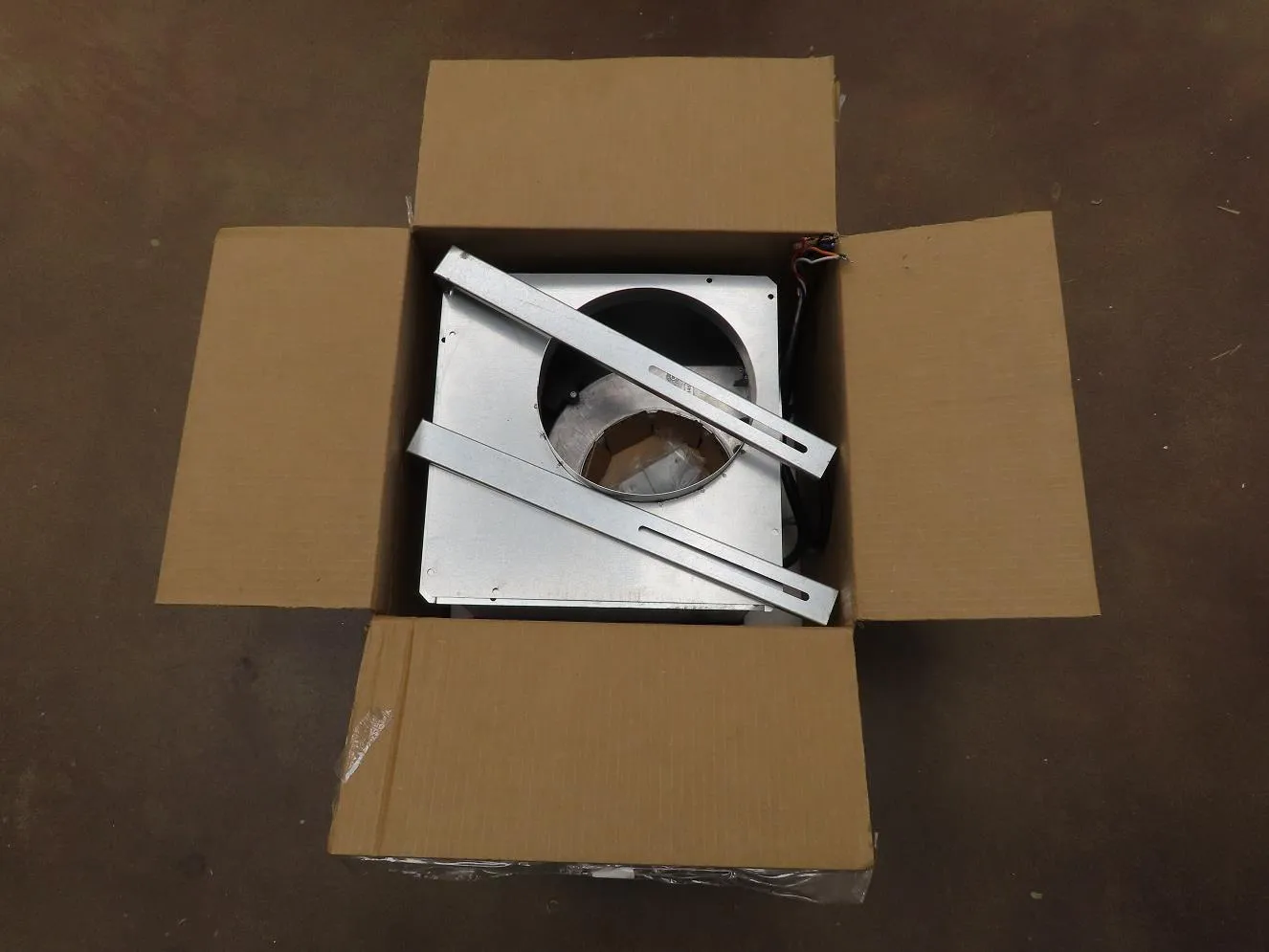 Thermador VTD600P 600 CFM Flexible Blower for Downdraft With 2 Year Warranty