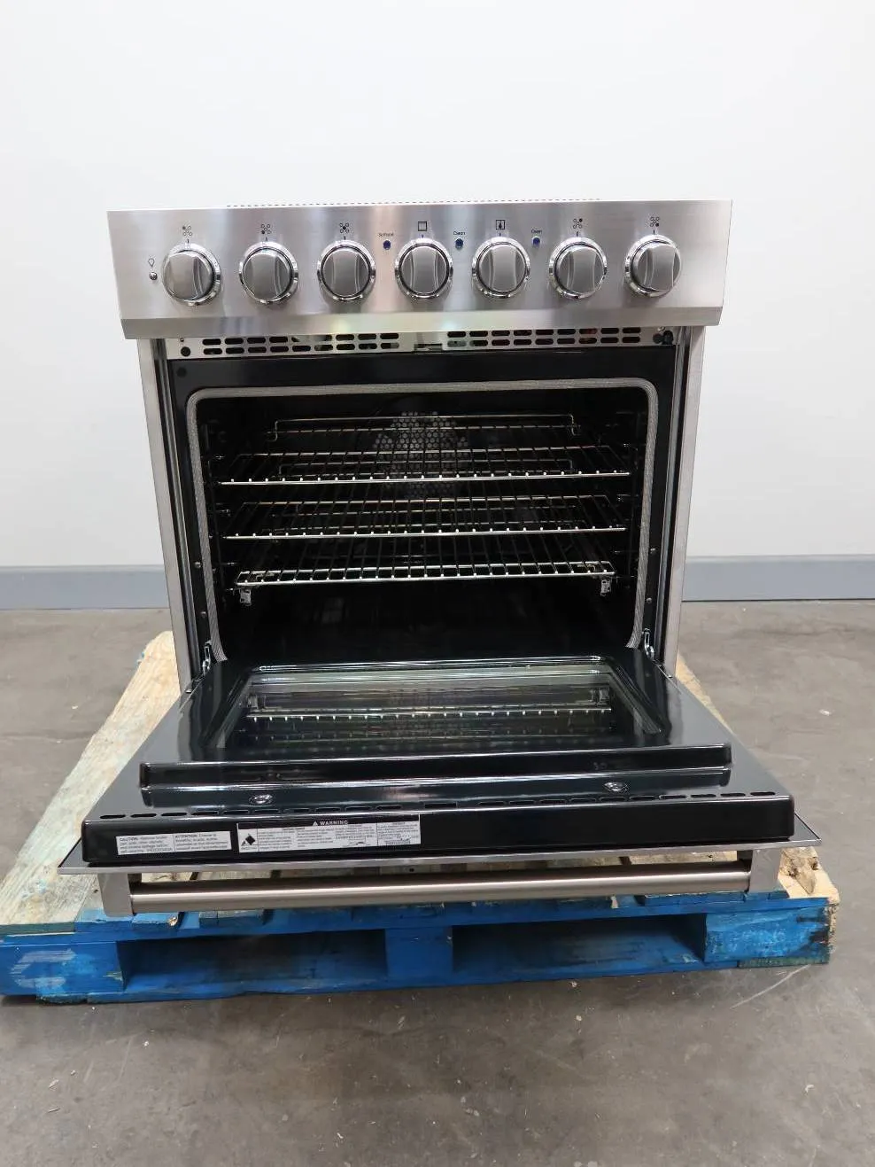 Viking 3 Series '22 30" 4.7 c.f 5 element Self-Clean Electric Range RVER33015BSS