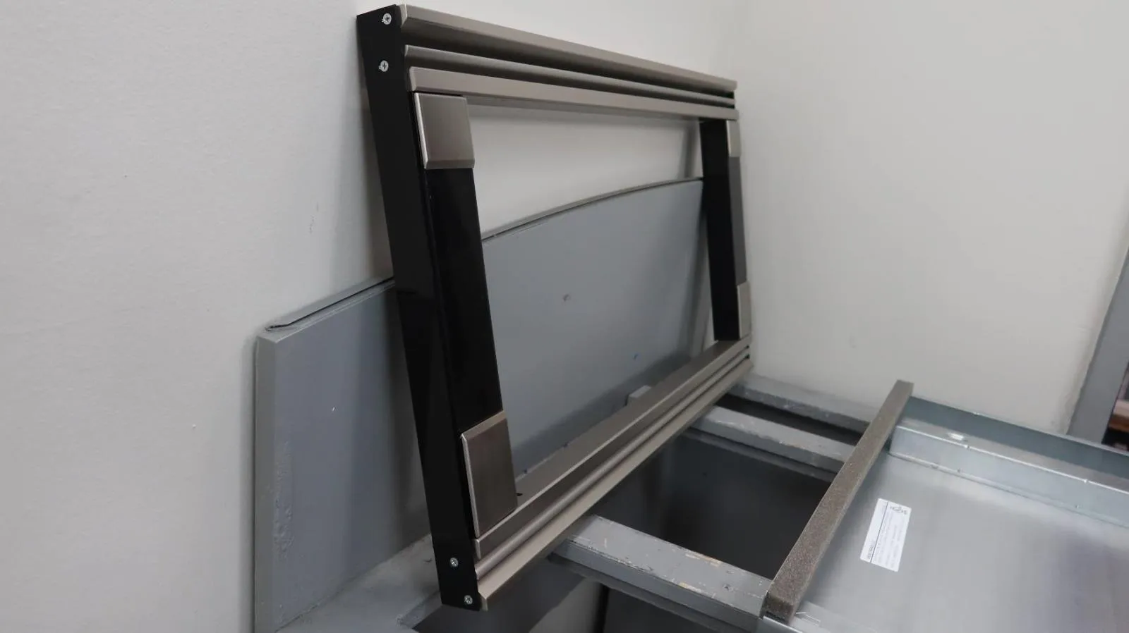 Viking 30 Inch Built-in Trim Kit Stainless Steel/Black RVMTK330SS