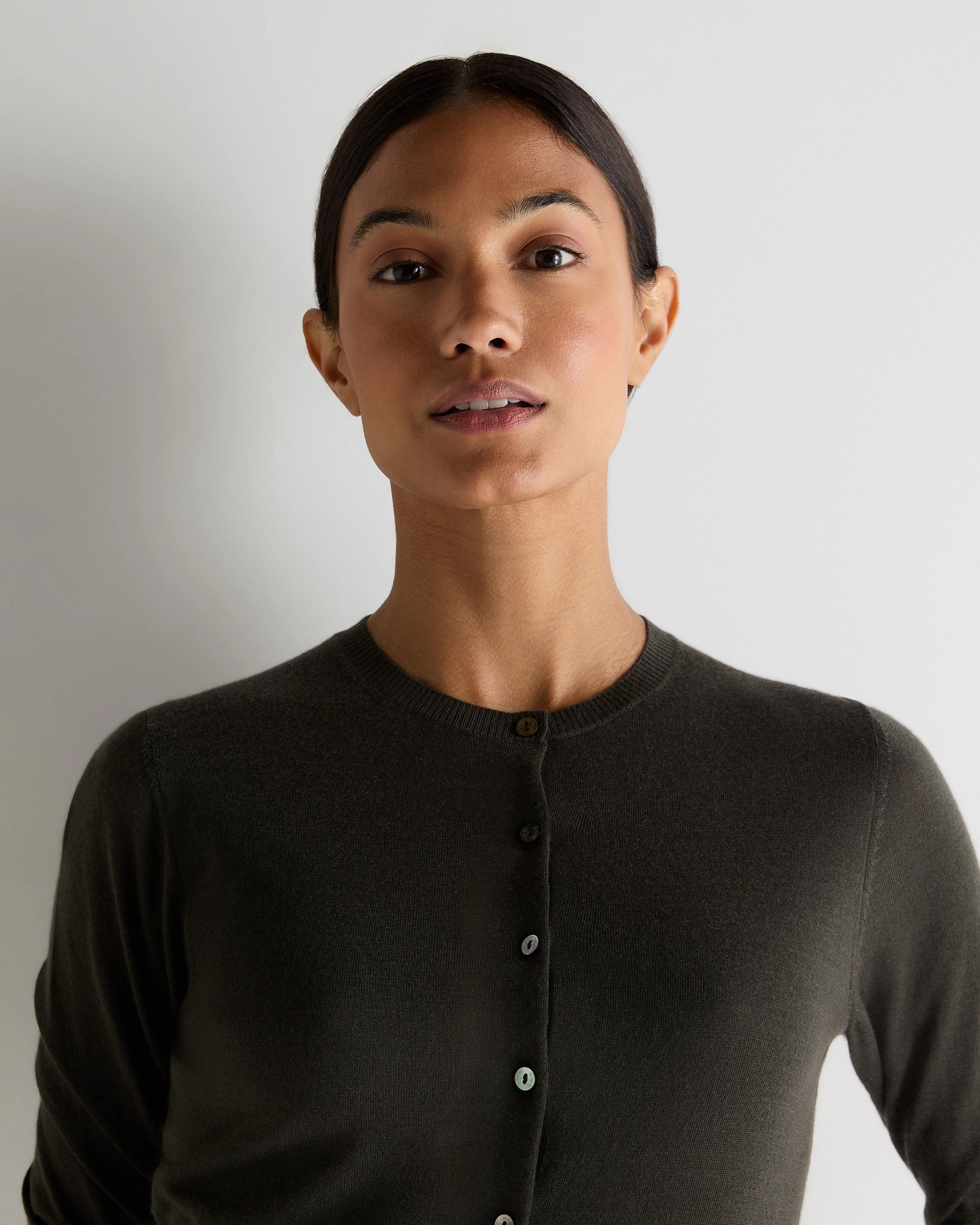 Instant Discount Grab It Now Women'S Darcie Superfine Cashmere Cropped Cardigan Arabica Khaki Green