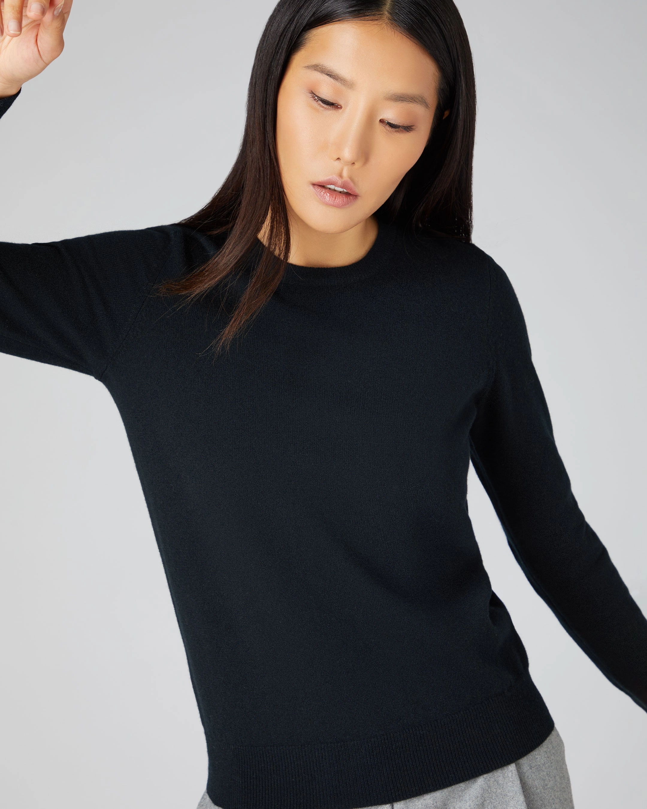 Hot Discount Deal Women'S Evie Classic Round Neck Cashmere Jumper Black