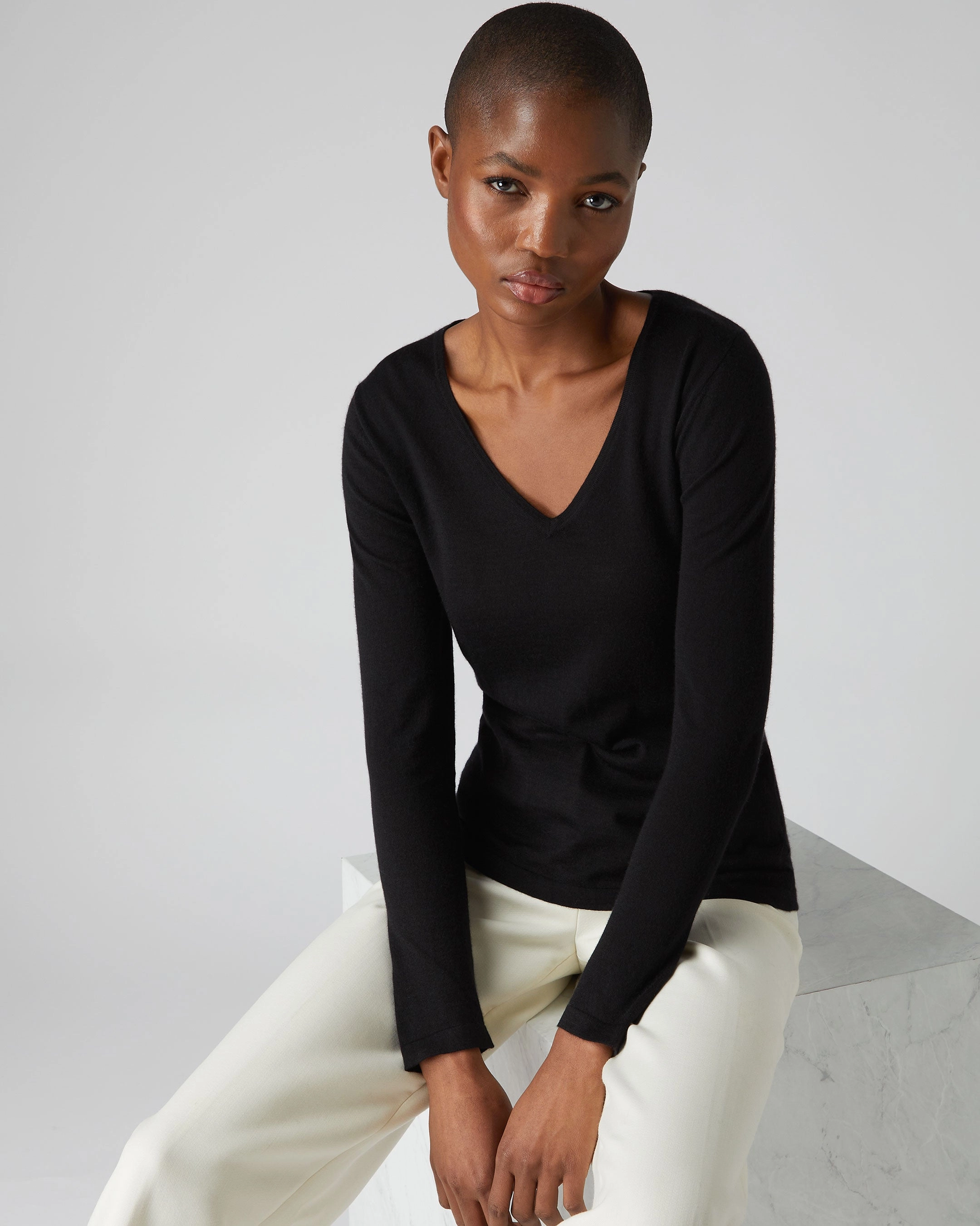 Women'S Imogen Superfine Cashmere V Neck Jumper Black Today Only Offer