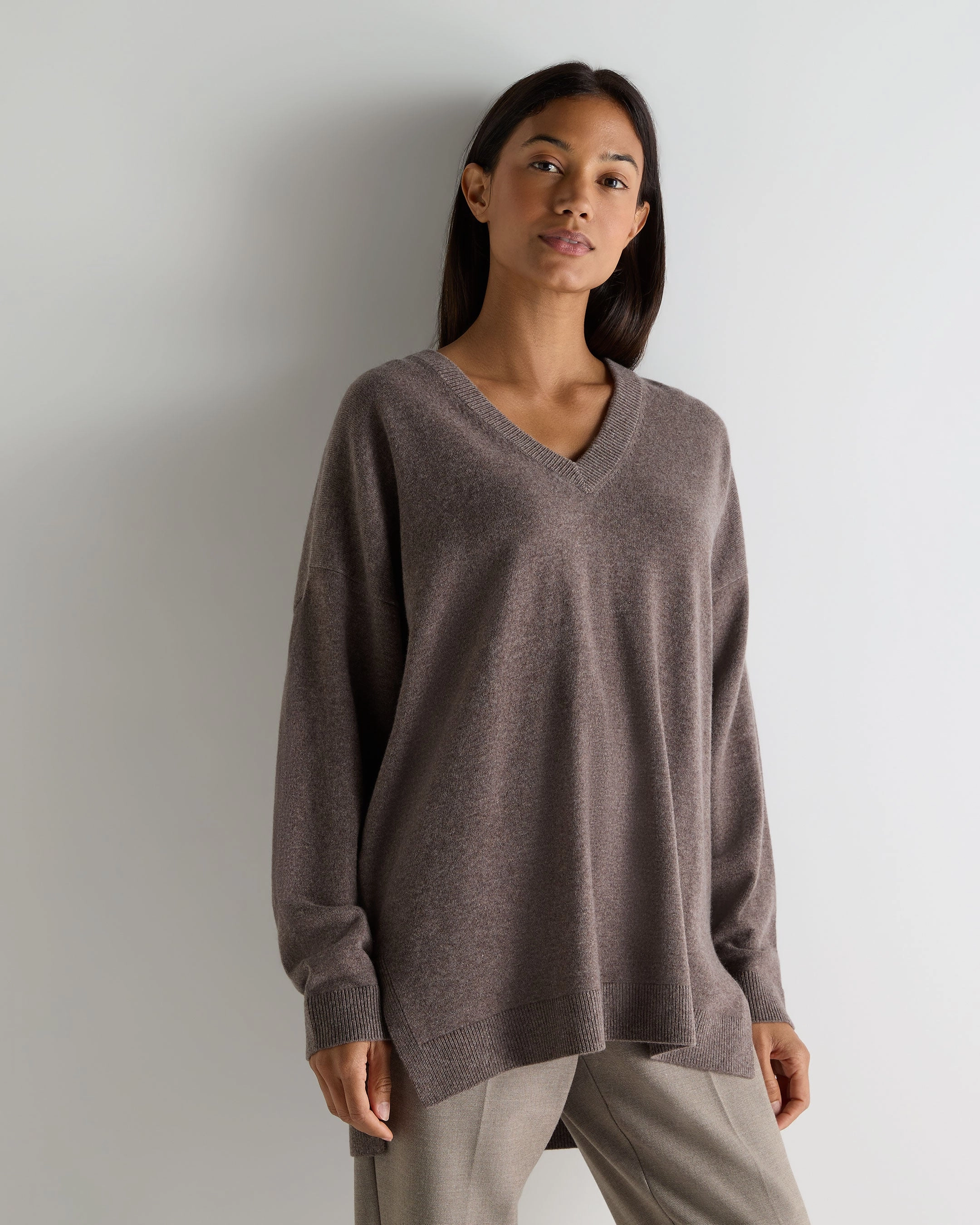 Women'S Longline V Neck Cashmere Jumper Otter Brown Hot Deal Alert